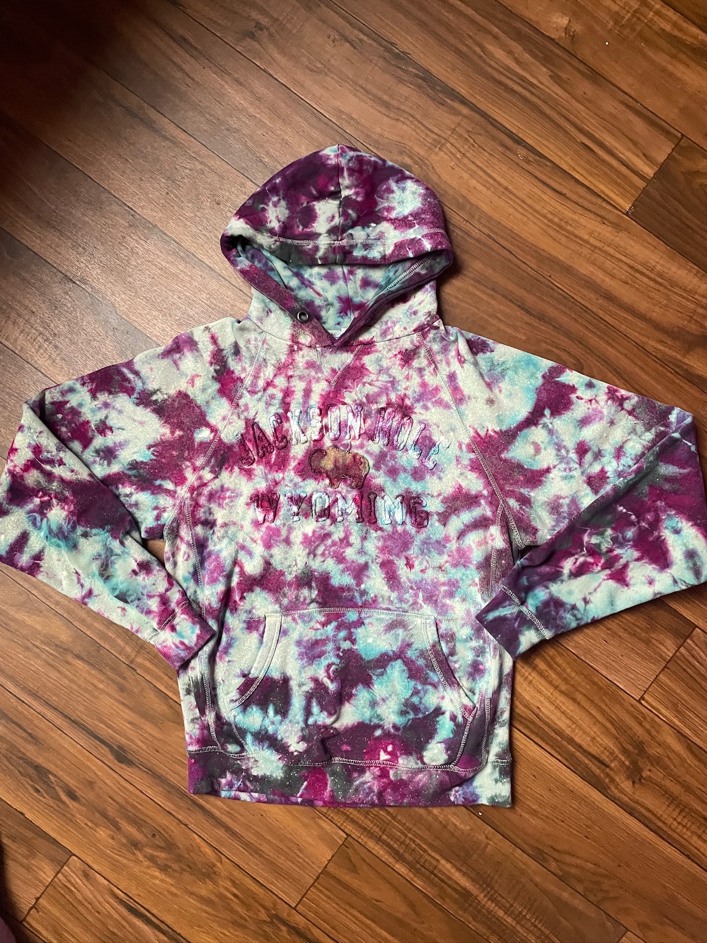 Men's Medium Jackson Hole Embroidered Tie Dye Hoodie