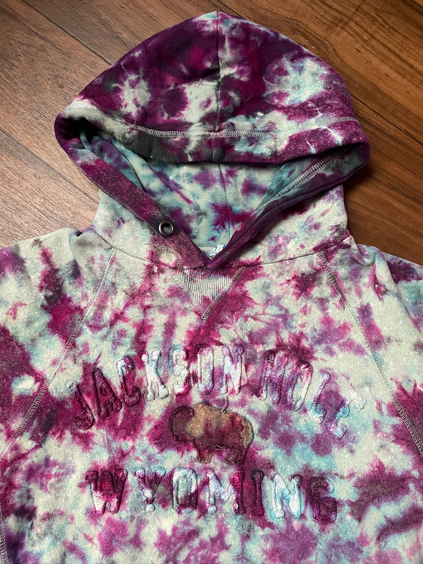 Men's Medium Jackson Hole Embroidered Tie Dye Hoodie