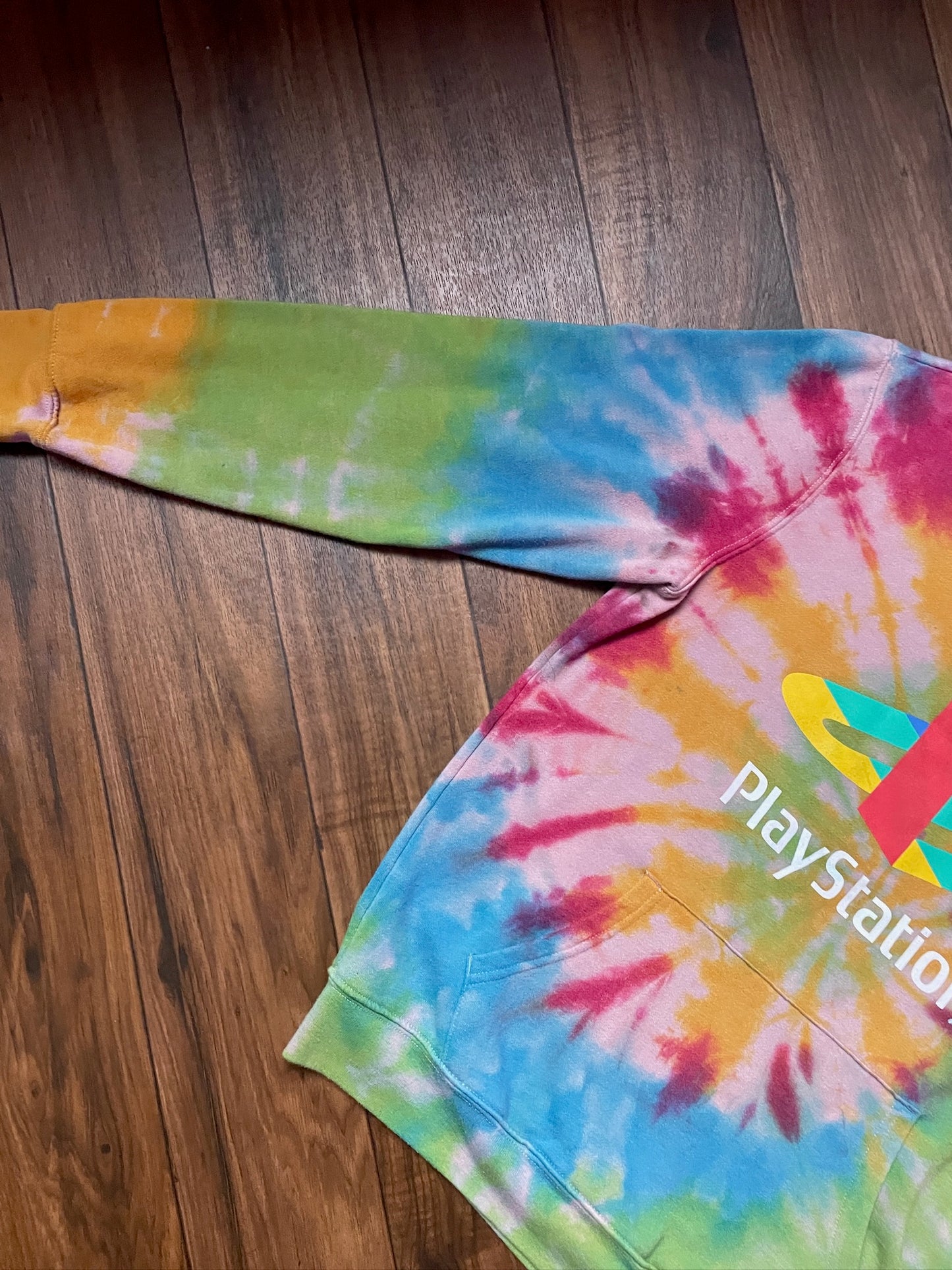 Men's Medium PlayStation Tie Dye Hoodie