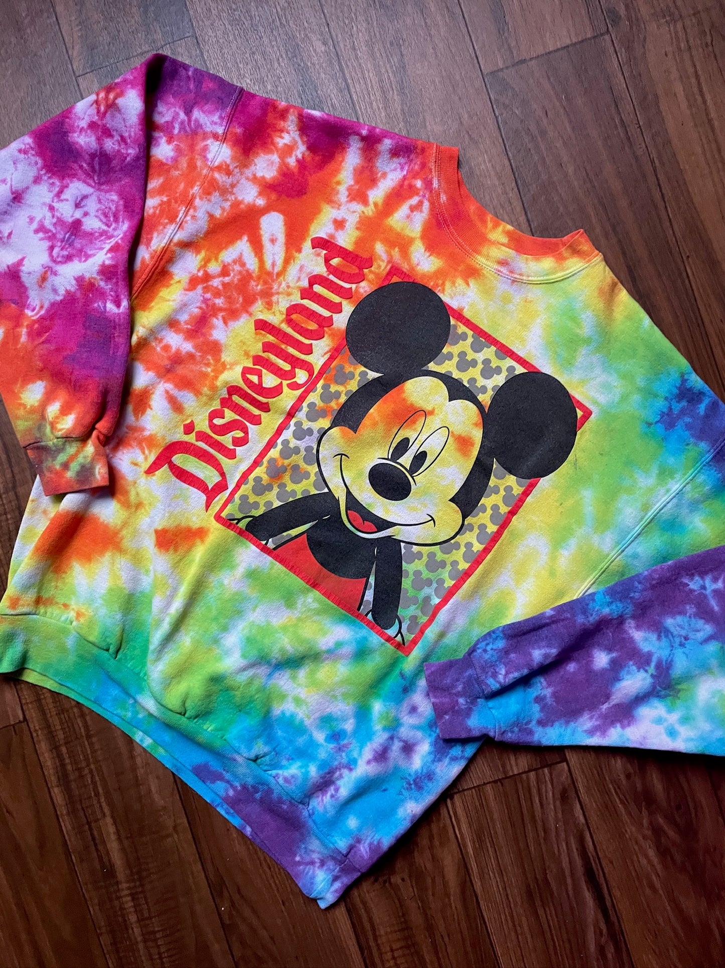 Men's Large Disneyland Mickey Mouse Rainbow Tie Dye Crewneck Sweatshirt