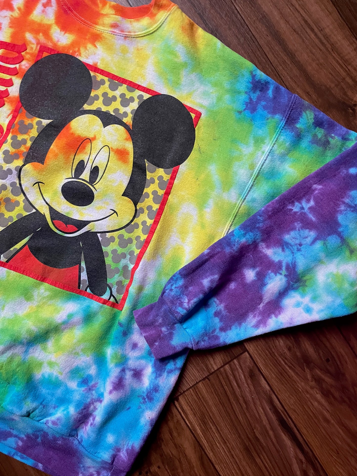 Men's Large Disneyland Mickey Mouse Rainbow Tie Dye Crewneck Sweatshirt