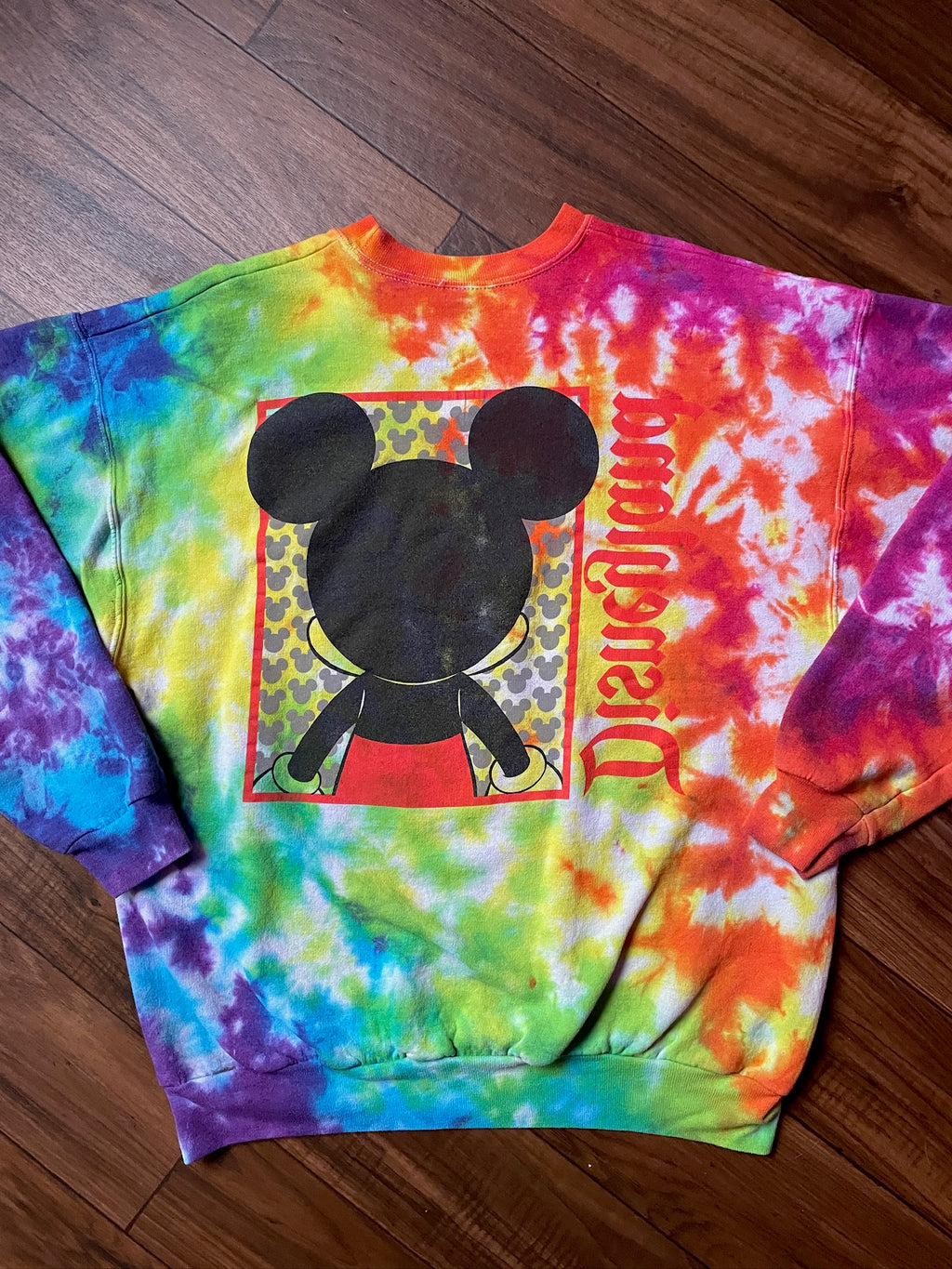 Men's Large Disneyland Mickey Mouse Rainbow Tie Dye Crewneck Sweatshirt