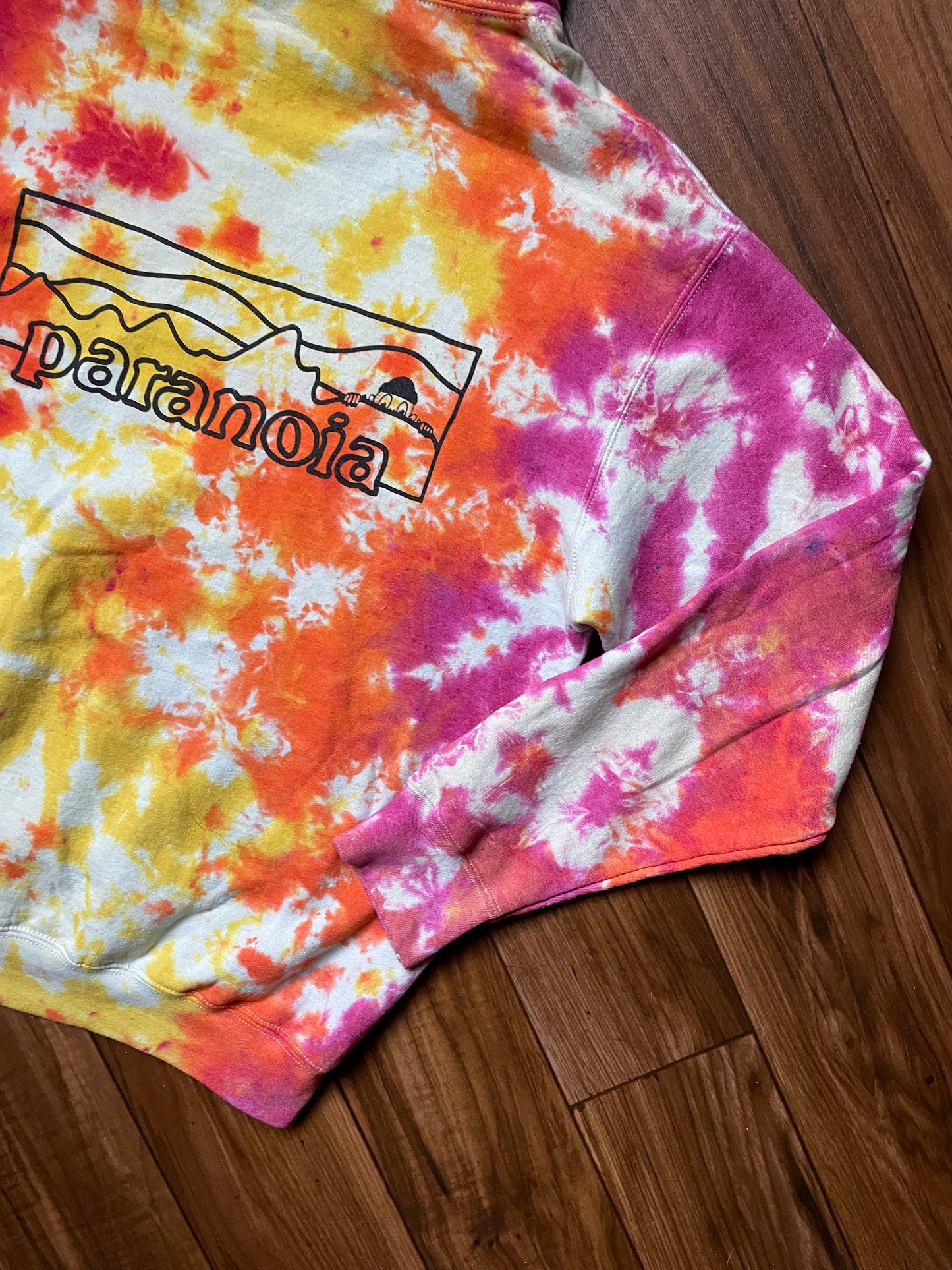 Men's Medium Paranoia Tie Dye Hoodie