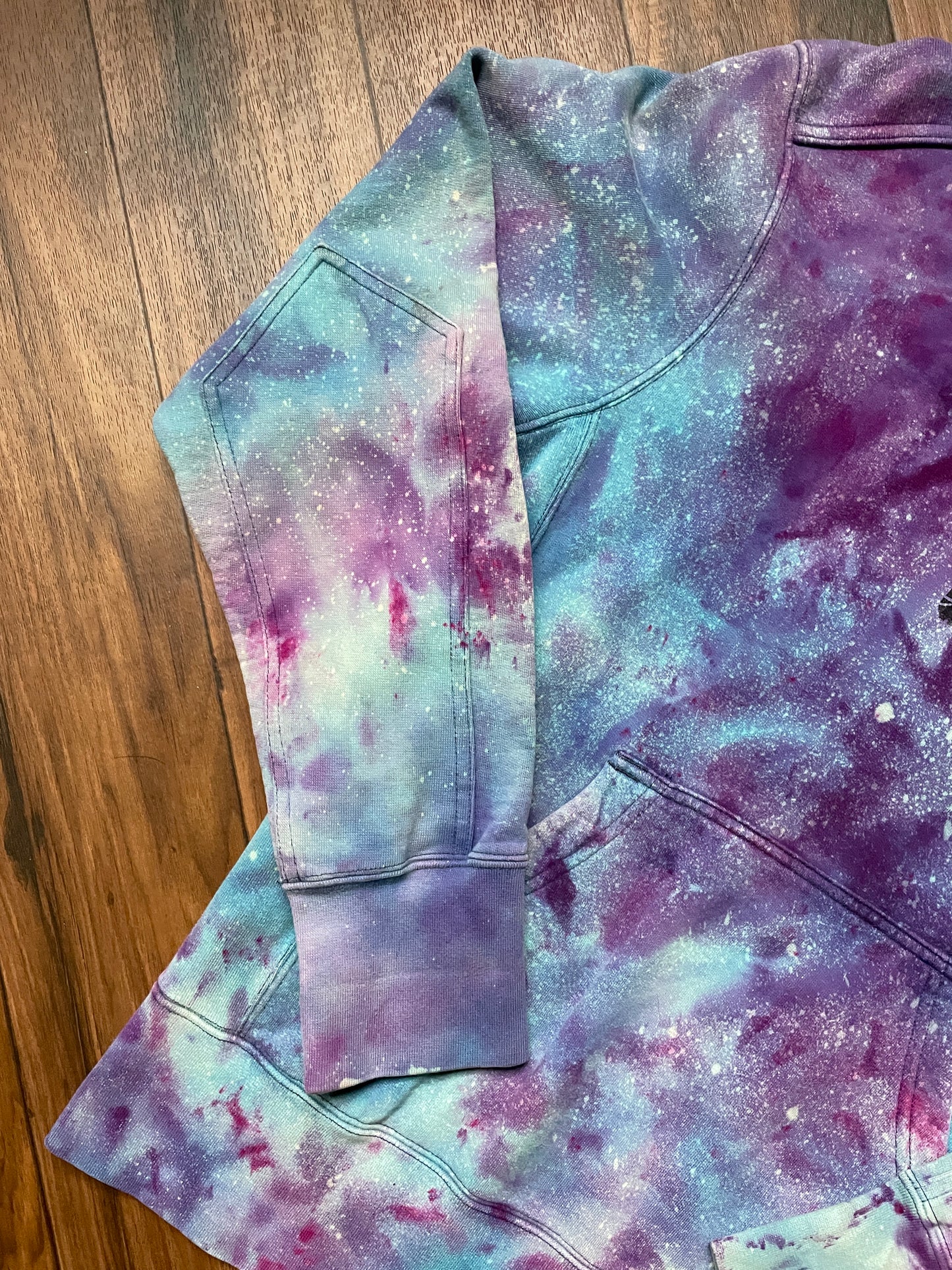 Men's Small Ski Boot Galaxy Ice Dye Hoodie