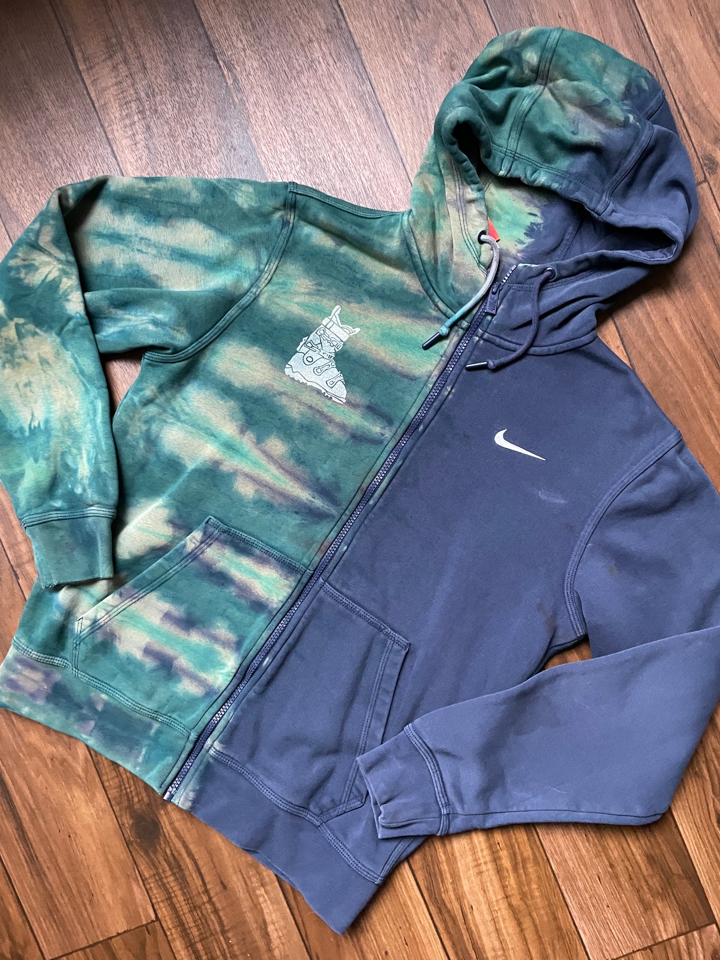 Nike Men's Small Ski Boot Tie Dye Zip-Up Hoodie