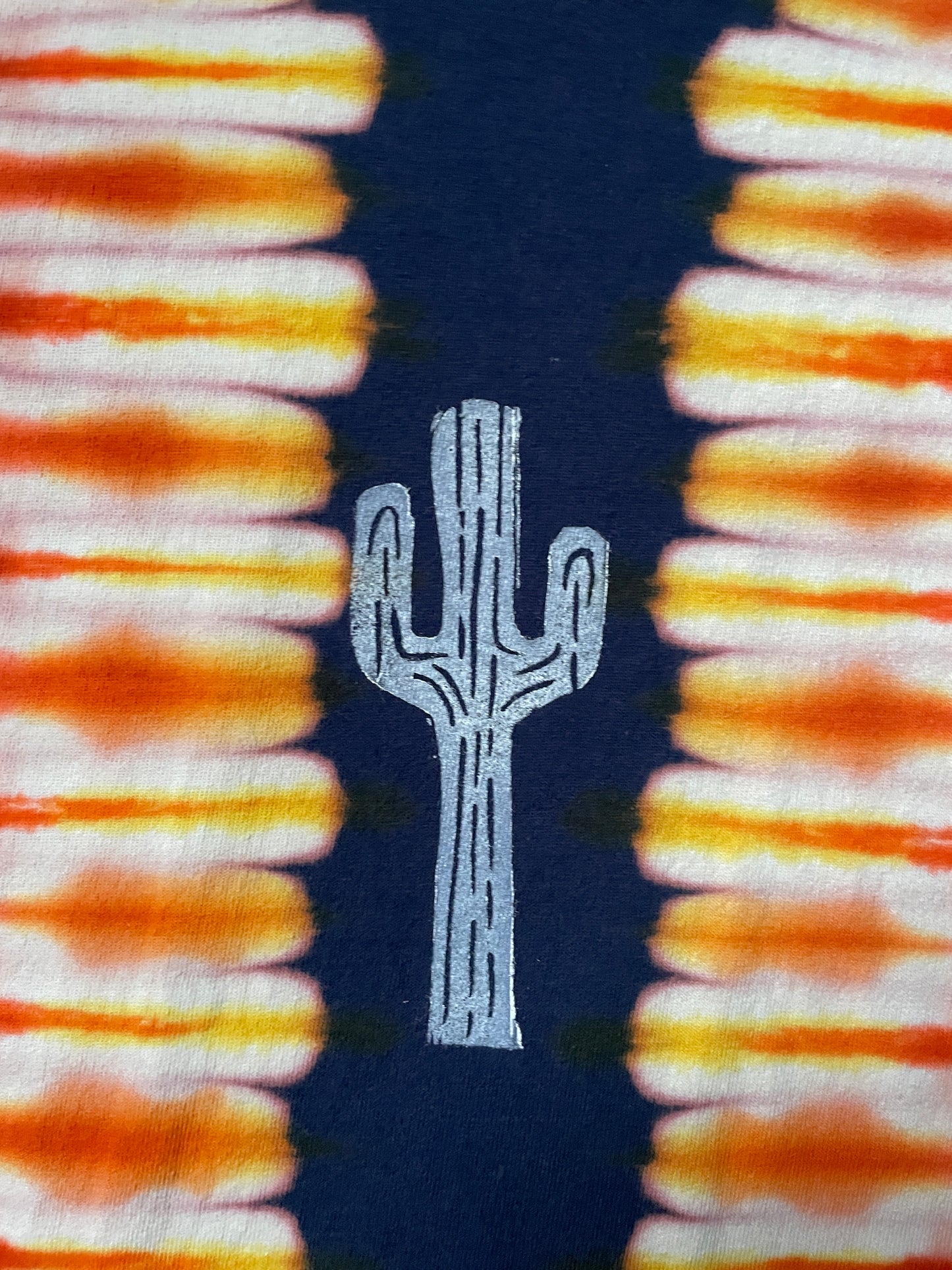 Men's Medium Saguaro Cactus Tie Dye Short Sleeve T-Shirt