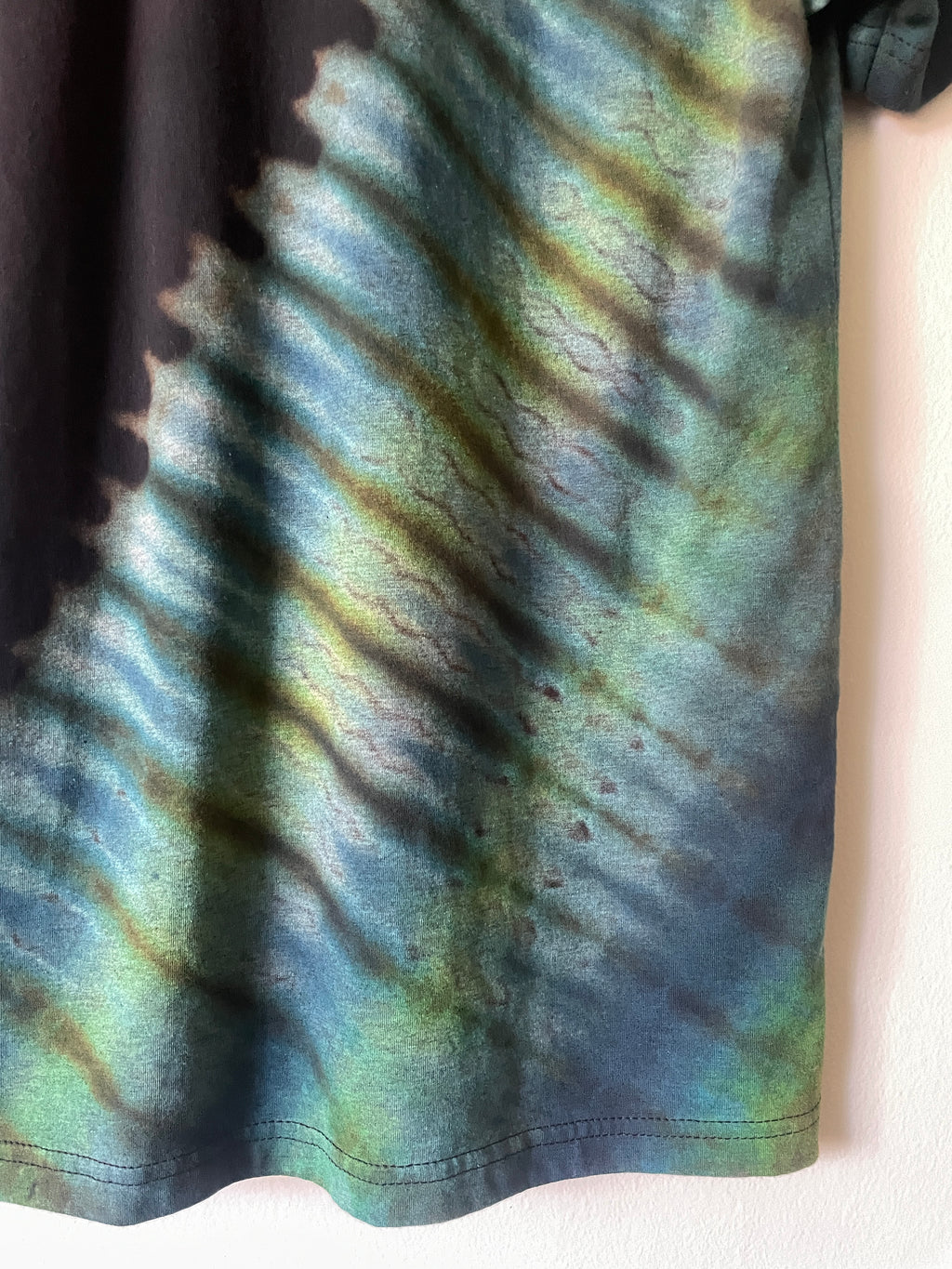 Small Men’s Fisher Cerveza Handmade Reverse Tie Dye Short Sleeve T-Shirt | One-Of-a-Kind Upcycled Black, Blue, and Green Tie Dye Top