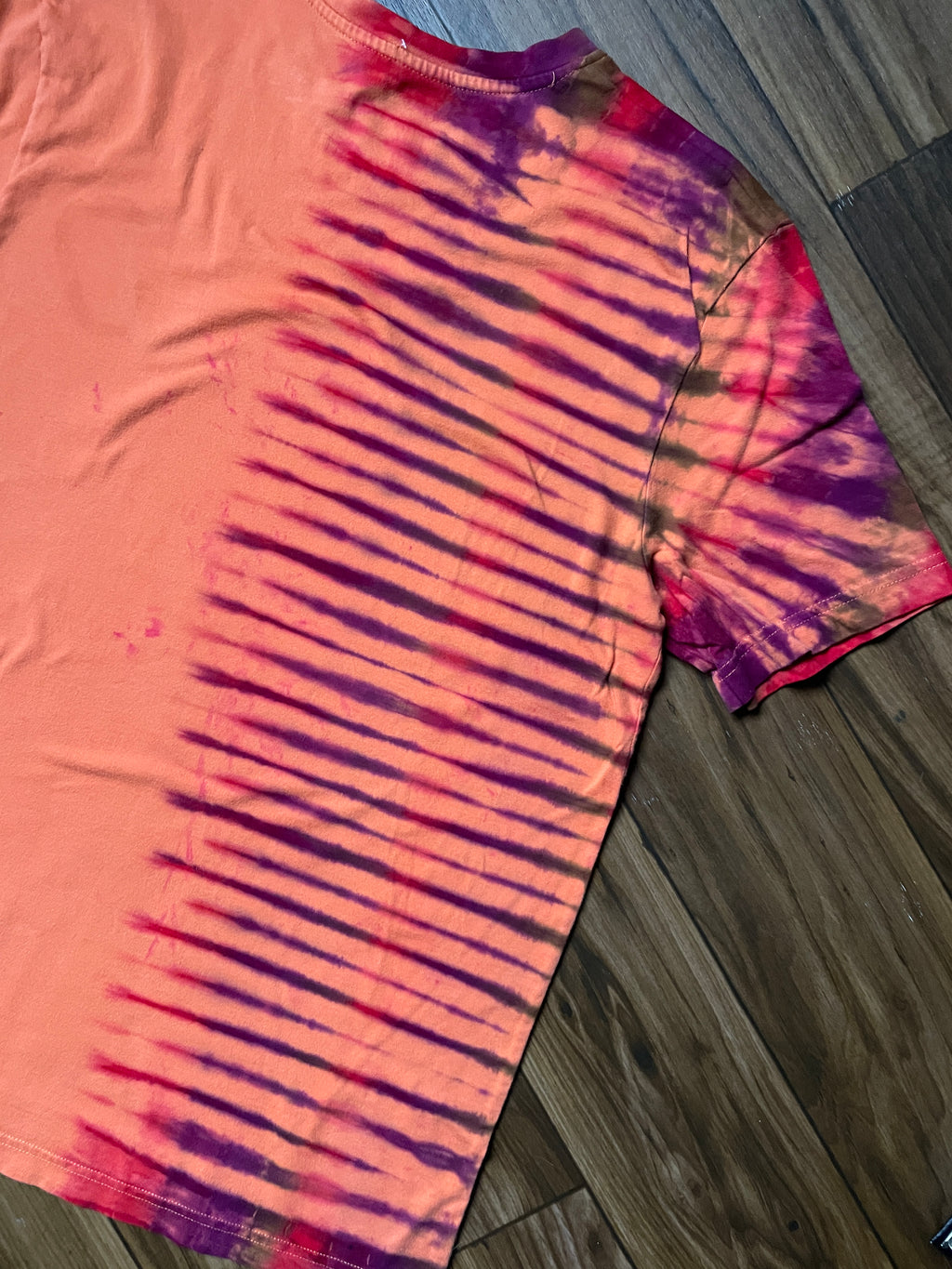 Men's Medium Climbing Carabiner Tie Dye Short Sleeve T-Shirt