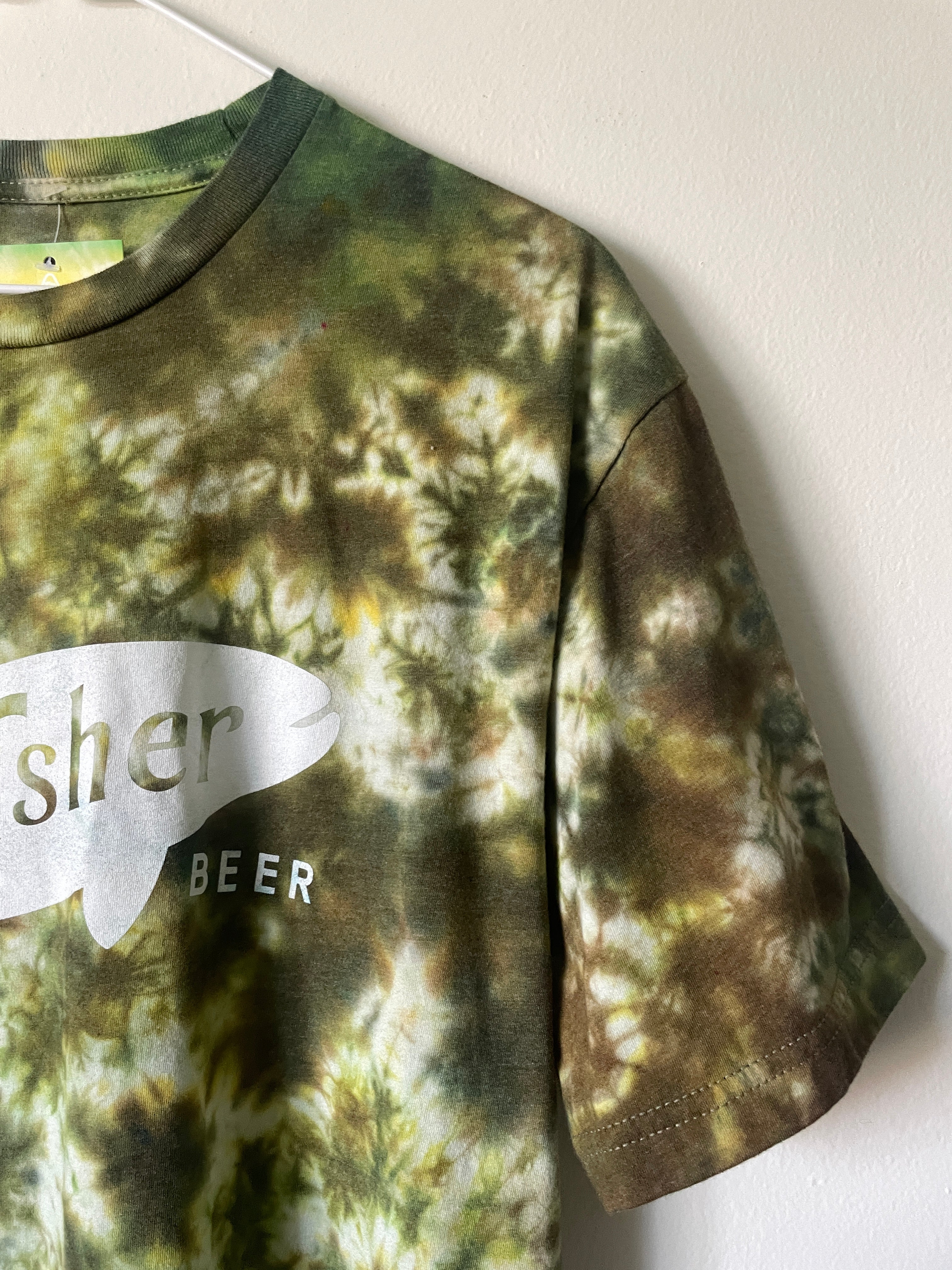 Large Men’s Fisher Beer Handmade Reverse Tie Dye Short Sleeve T-Shirt | One-Of-a-Kind Upcycled Green, Yellow, and White Tie Dye Top