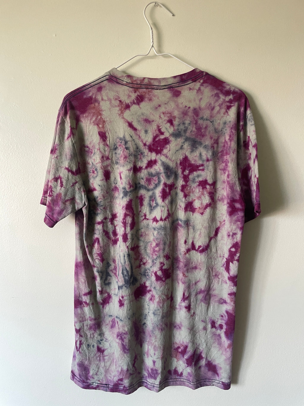 Large Men’s Fisher Beer Handmade Reverse Tie Dye Short Sleeve T-Shirt | One-Of-a-Kind Upcycled Purple and Gray Crumpled Tie Dye Top