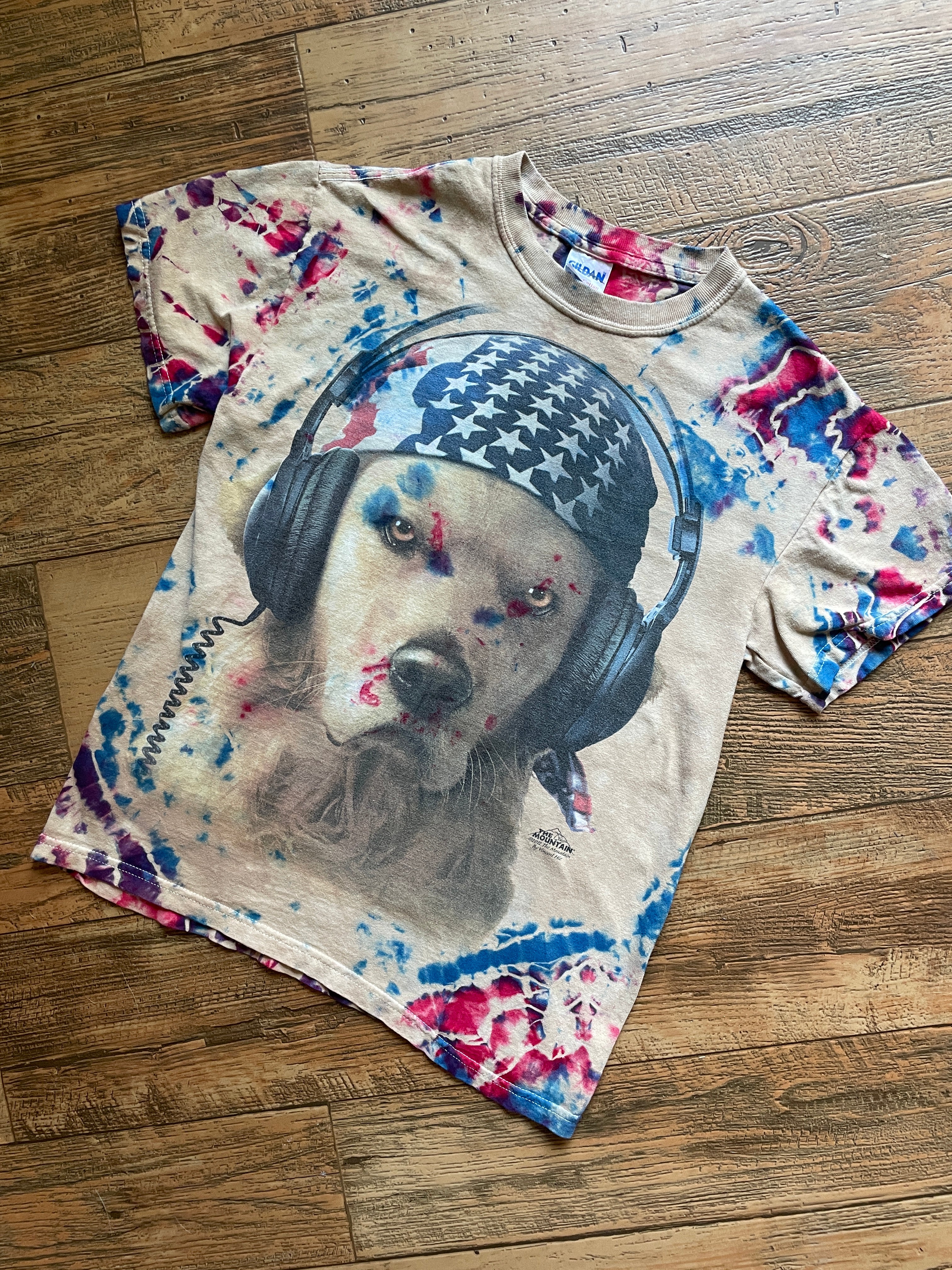 Golden Retriever Pilot Red White and Blue Geode Short Sleeve Tie Dye T-Shirt | Men's XS/Youth Large