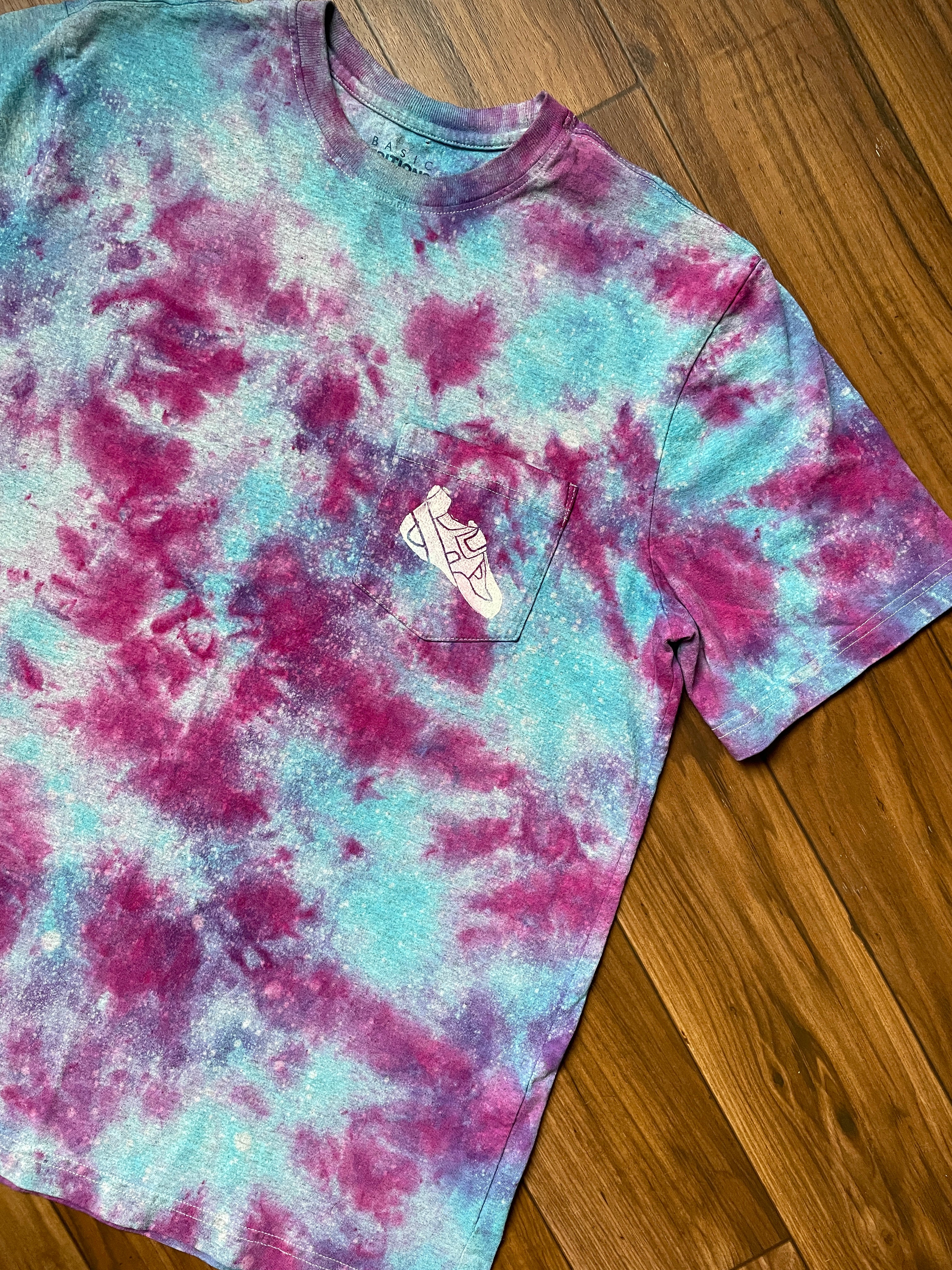 Men's Large Climbing Shoe Galaxy Tie Dye Short Sleeve T-Shirt