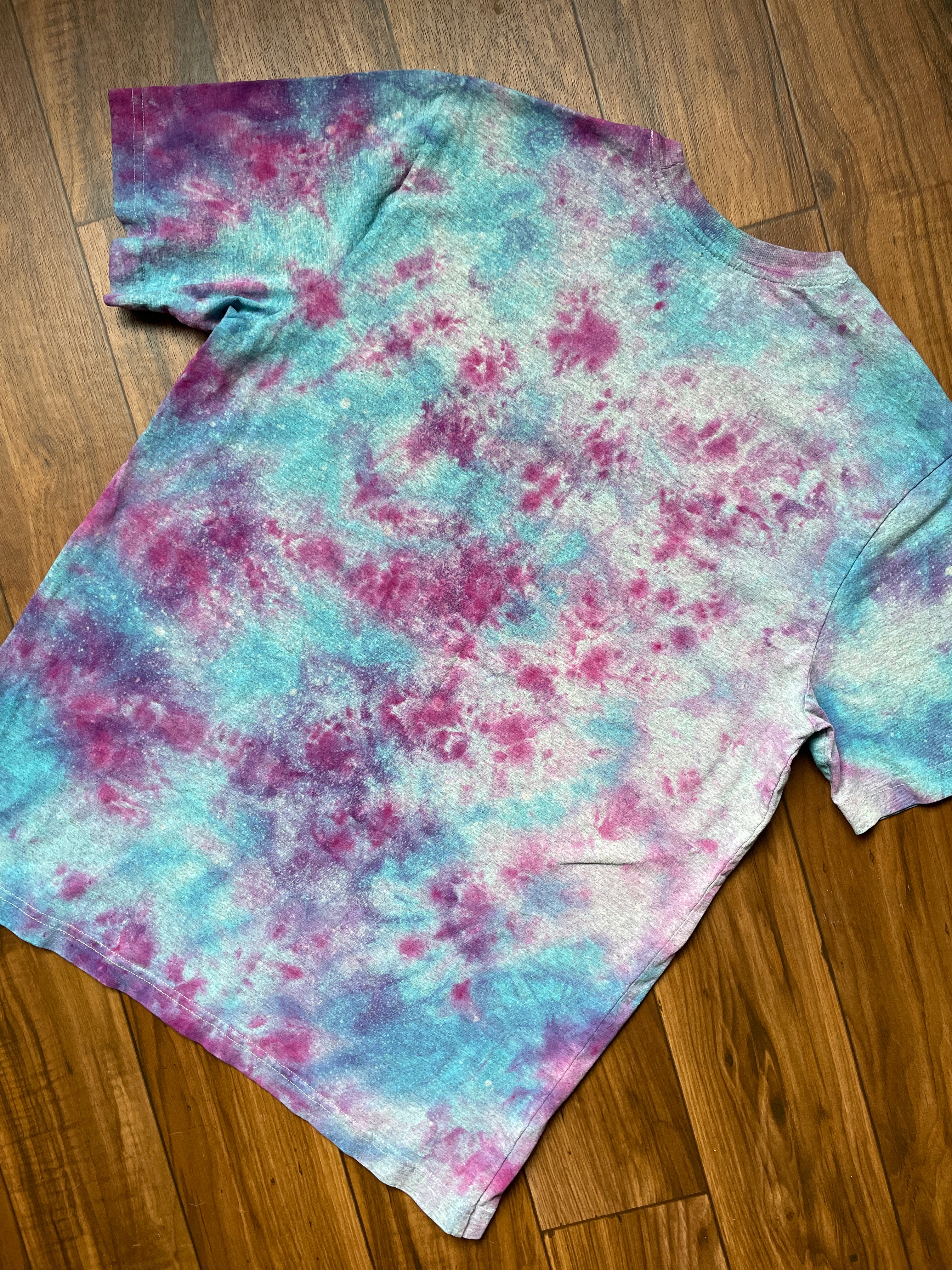 Men's Large Climbing Shoe Galaxy Tie Dye Short Sleeve T-Shirt