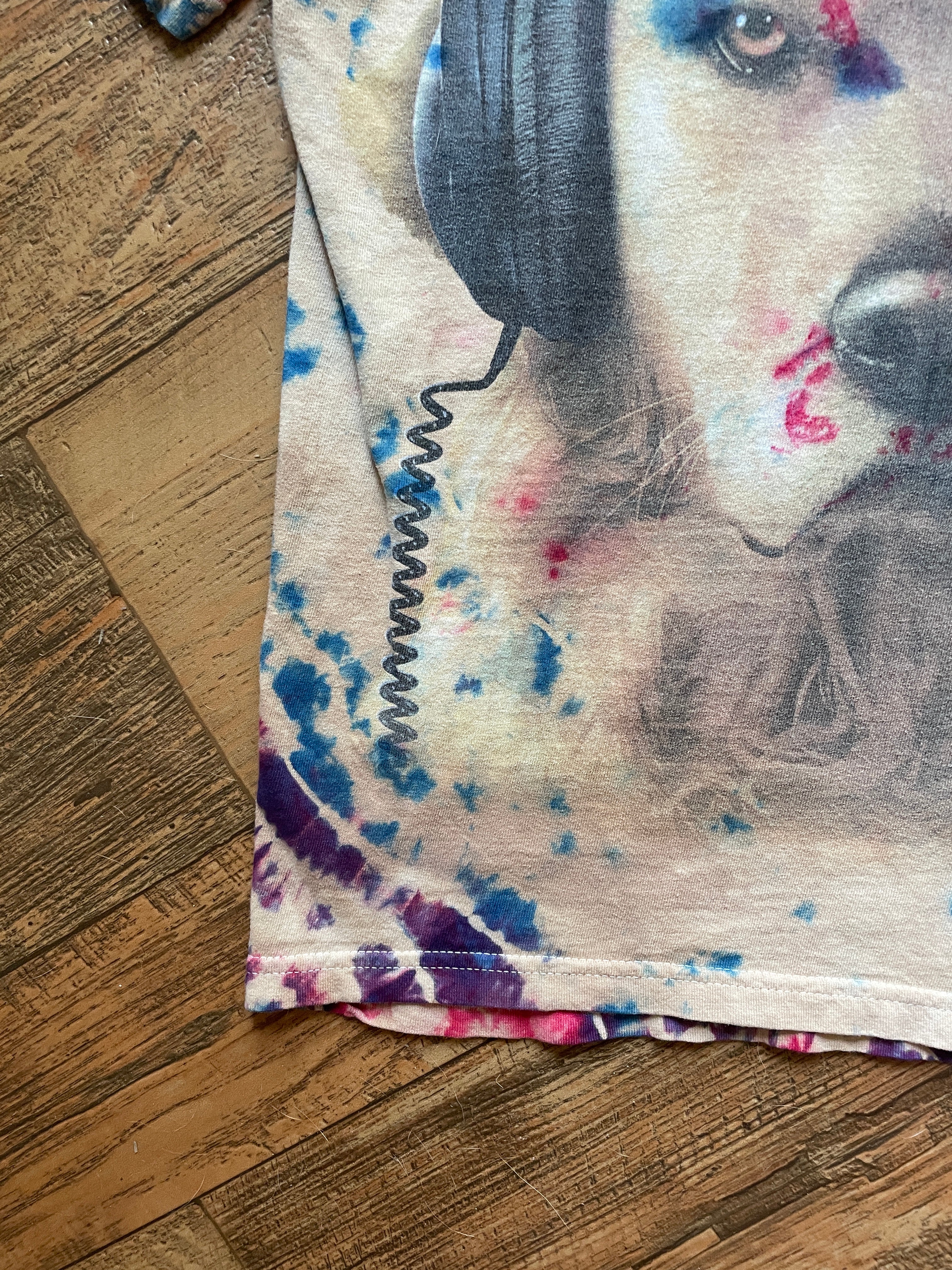 Golden Retriever Pilot Red White and Blue Geode Short Sleeve Tie Dye T-Shirt | Men's XS/Youth Large