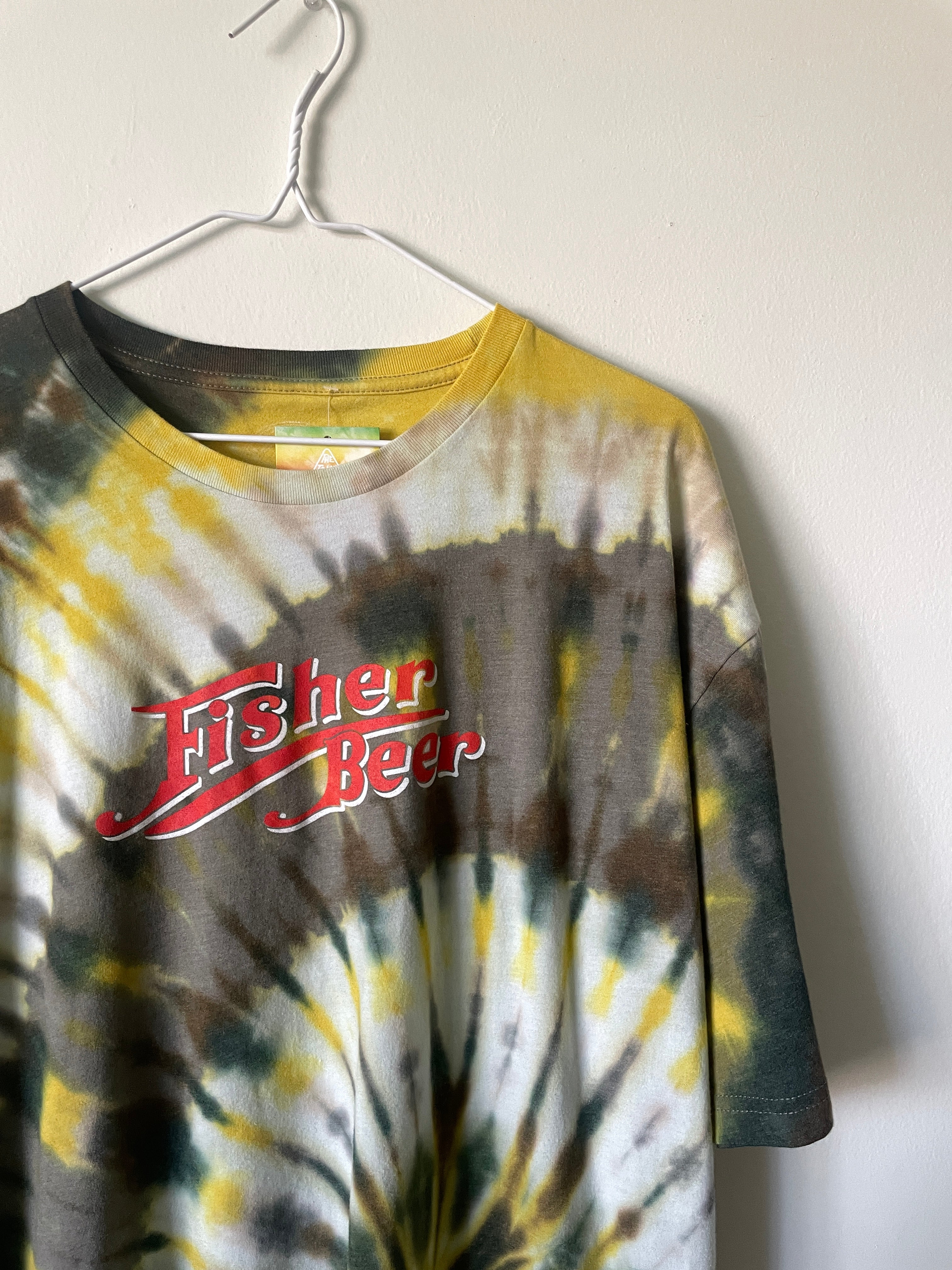 XXL Men’s Fisher Beer Handmade Reverse Tie Dye Short Sleeve T-Shirt | One-Of-a-Kind Upcycled Tan and Green Spiral Tie Dye Top