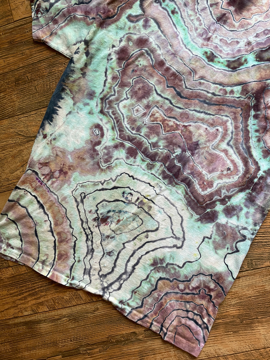 "Find 13 Wolves" Purple, Pink, and Teal Geode Tie Dye T-Shirt | Men's Medium, Short Sleeve