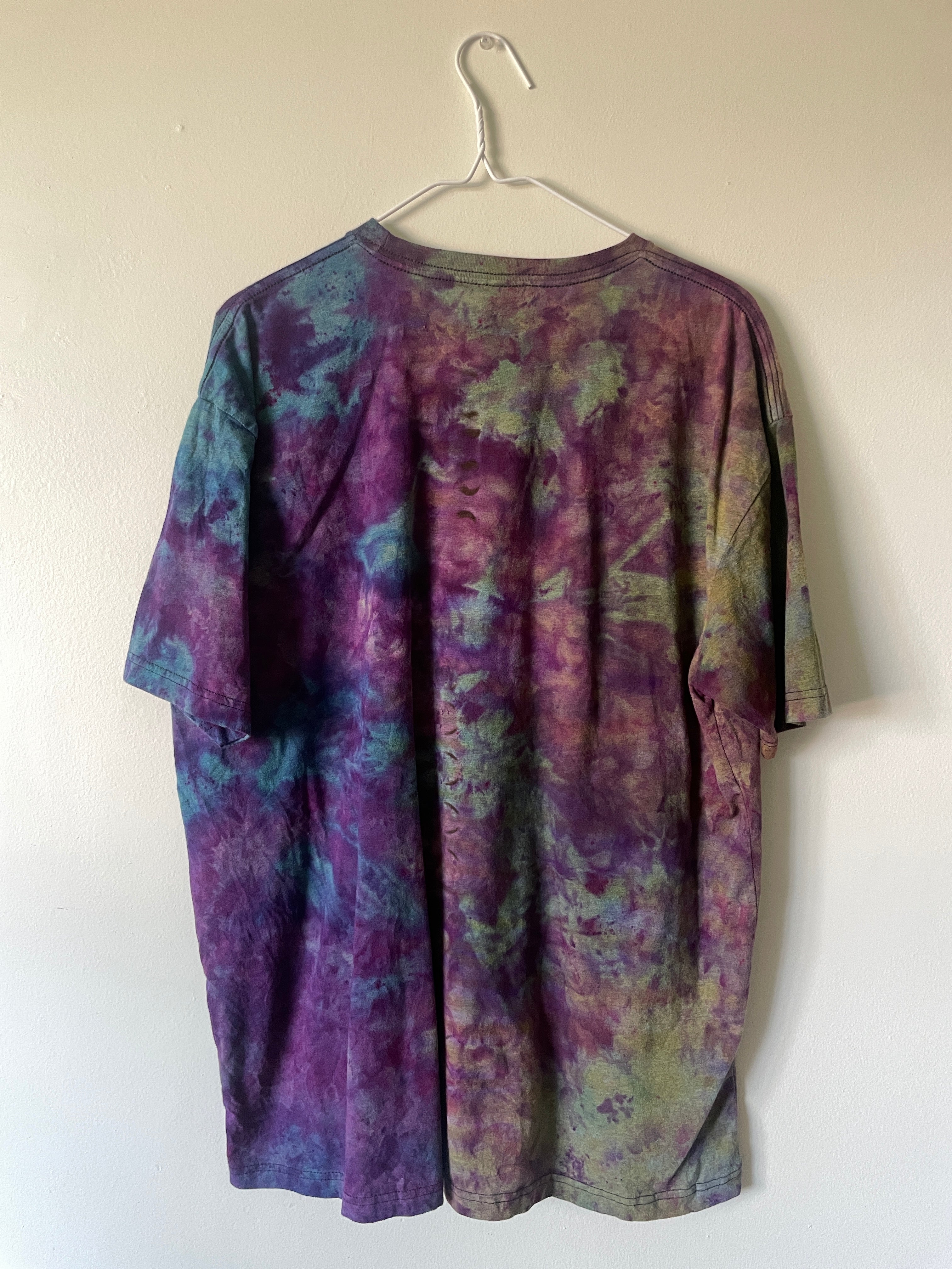 XXL Men’s Fisher Beer Handmade Reverse Tie Dye Short Sleeve T-Shirt | One-Of-a-Kind Upcycled Blue and Purple Galaxy Ice Dye Tie Dye Top