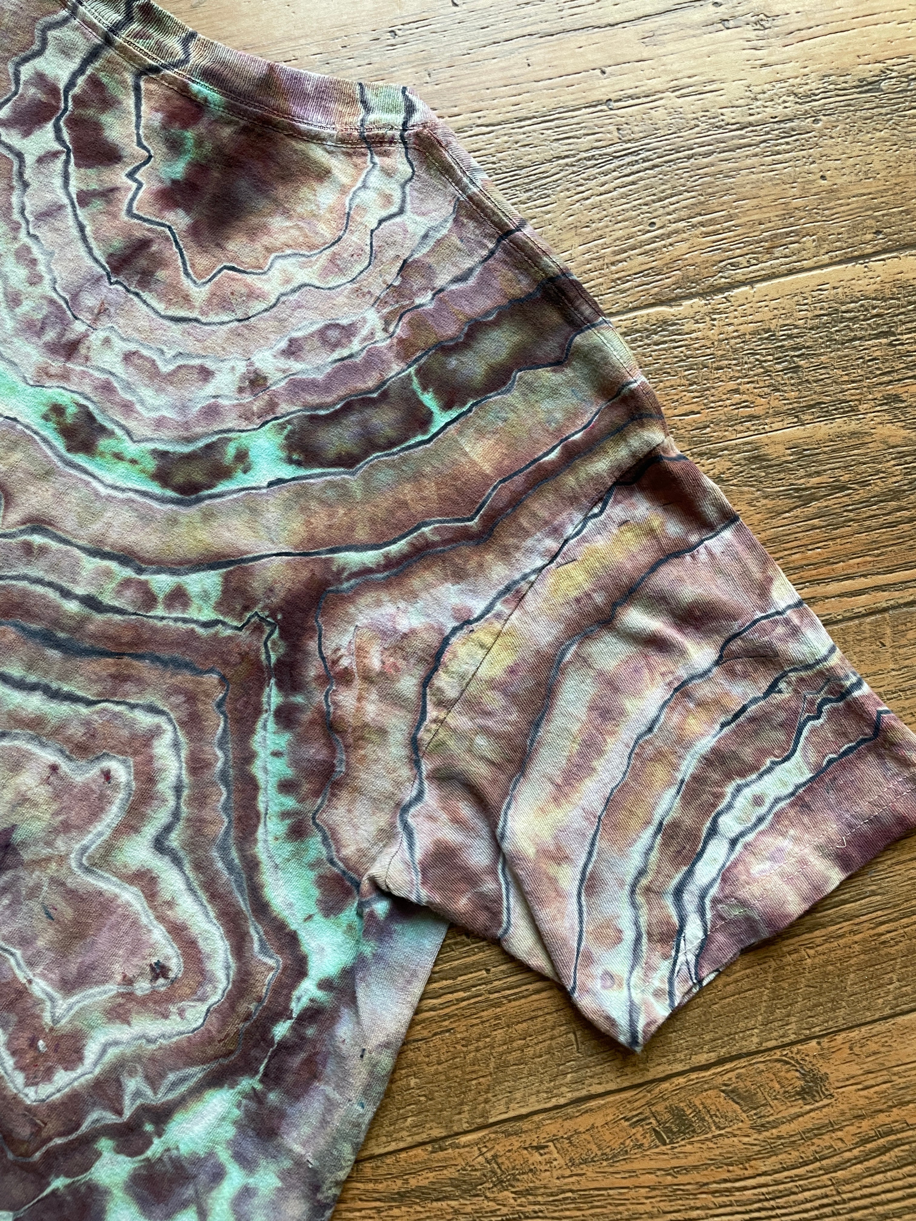 "Find 13 Wolves" Purple, Pink, and Teal Geode Tie Dye T-Shirt | Men's Medium, Short Sleeve