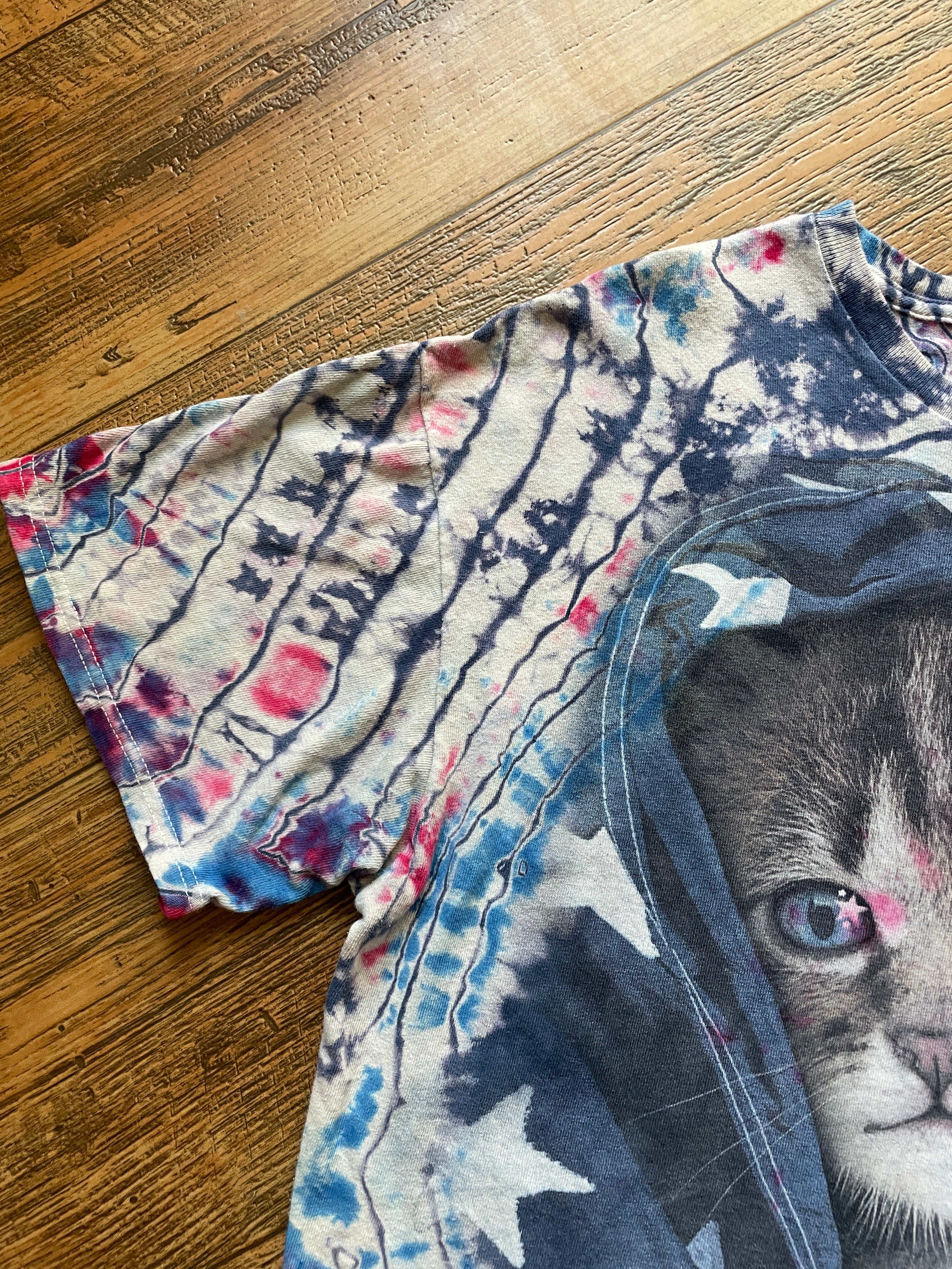 American Flag Red, White, and Blue Cat Geode Tie Dye T-Shirt | Men's Medium, Short Sleeve