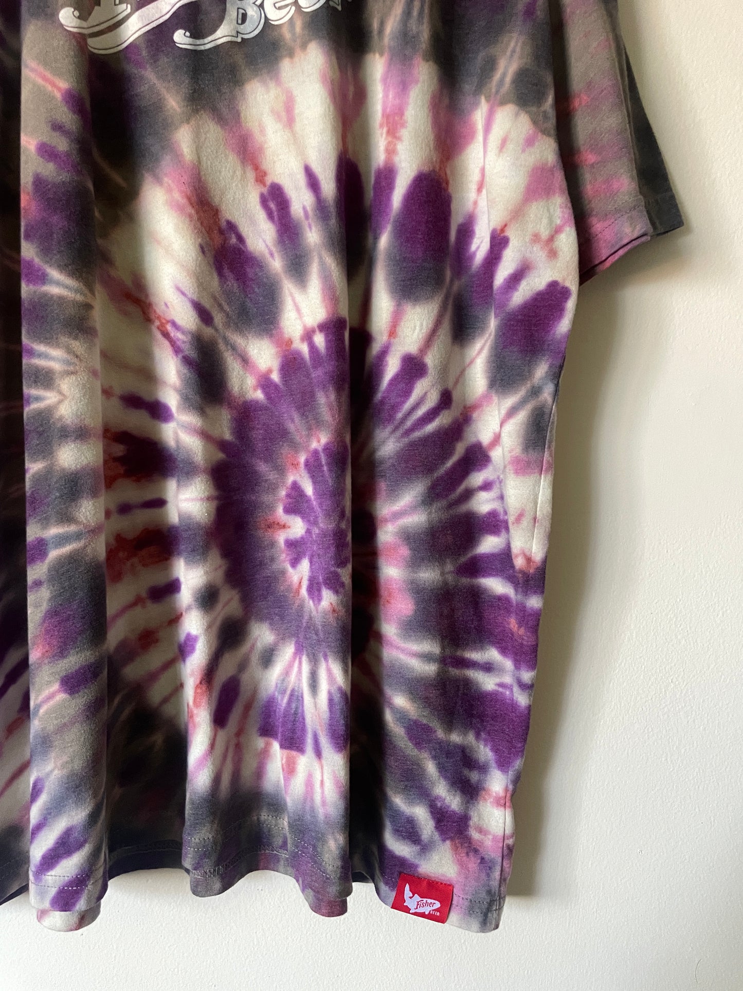 3XL Men’s Fisher Beer Handmade Reverse Tie Dye Short Sleeve T-Shirt | One-Of-a-Kind Upcycled Tan and Pink Spiral Tie Dye Top