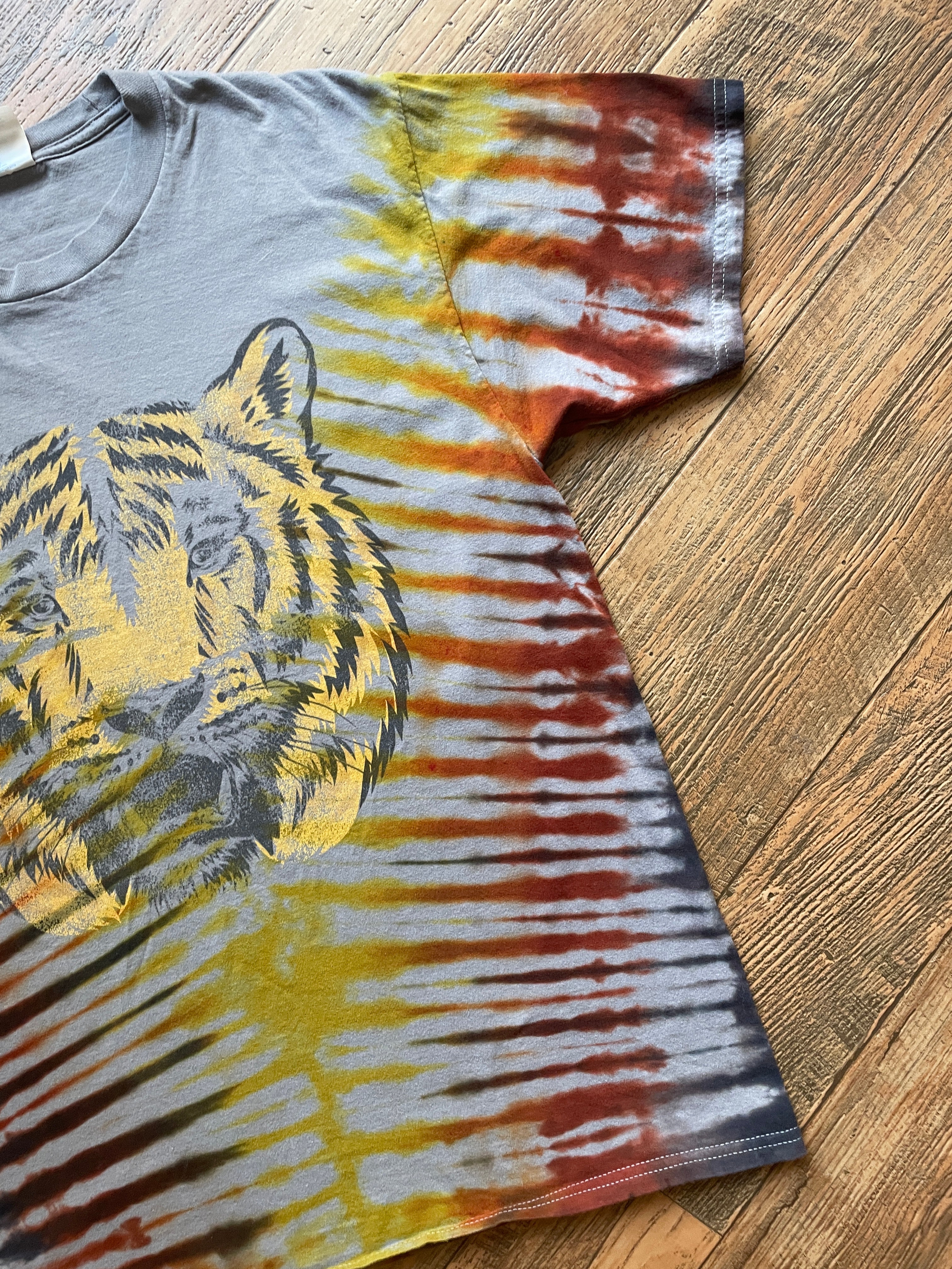 Tiger Orange and Black Tie Dye T-Shirt | Men's Medium, Short Sleeve