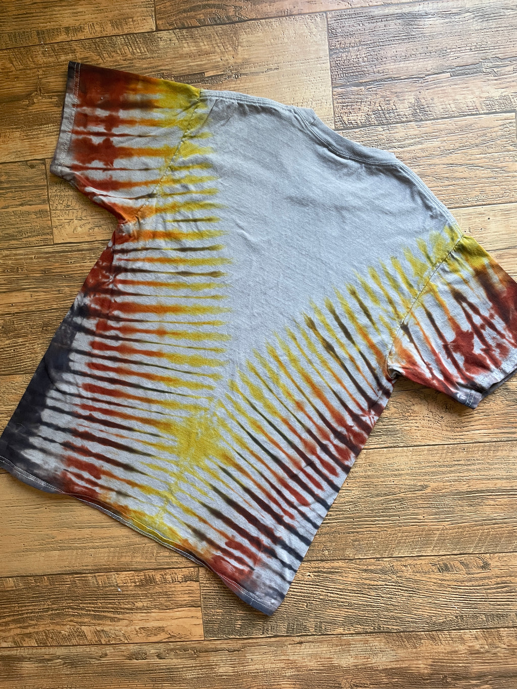 Tiger Orange and Black Tie Dye T-Shirt | Men's Medium, Short Sleeve