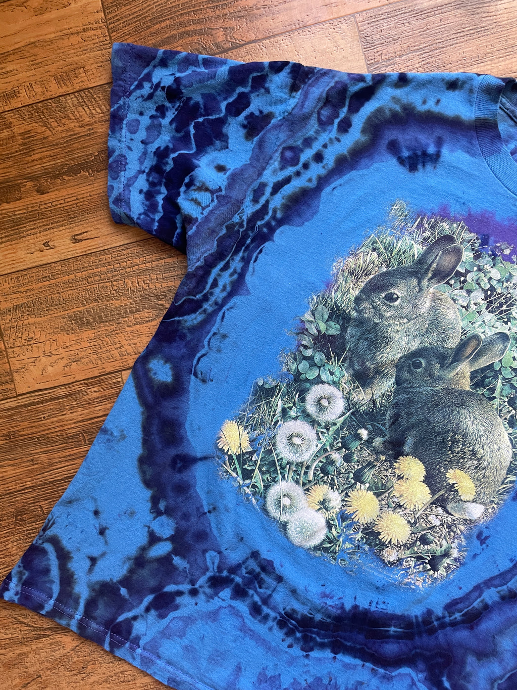 Bunny Rabbits Blue and Black Geode Tie Dye T-Shirt | Men's Medium, Short Sleeve