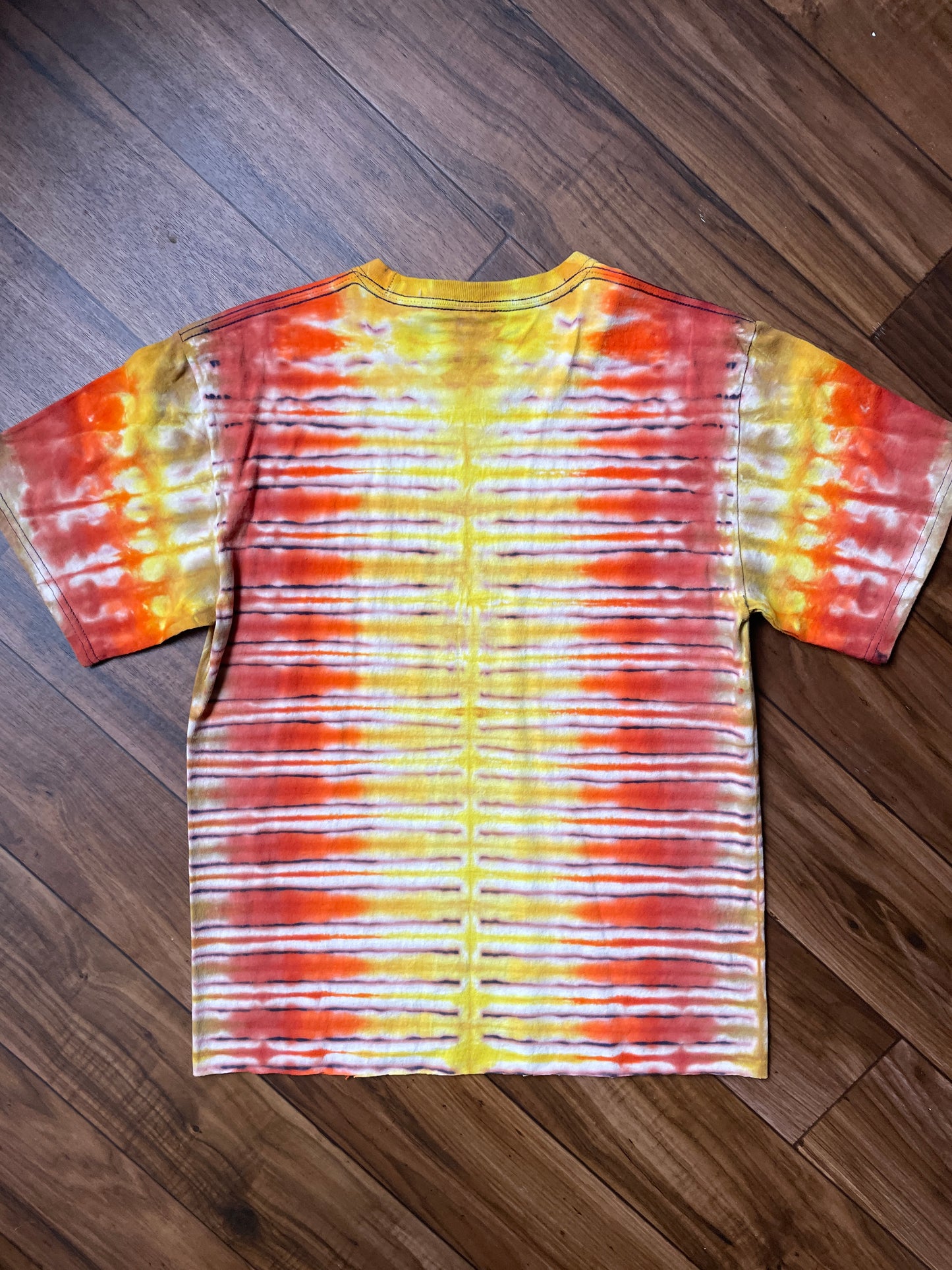 Men's Medium Indian Shooting Star Tie Dye Cropped T-Shirt