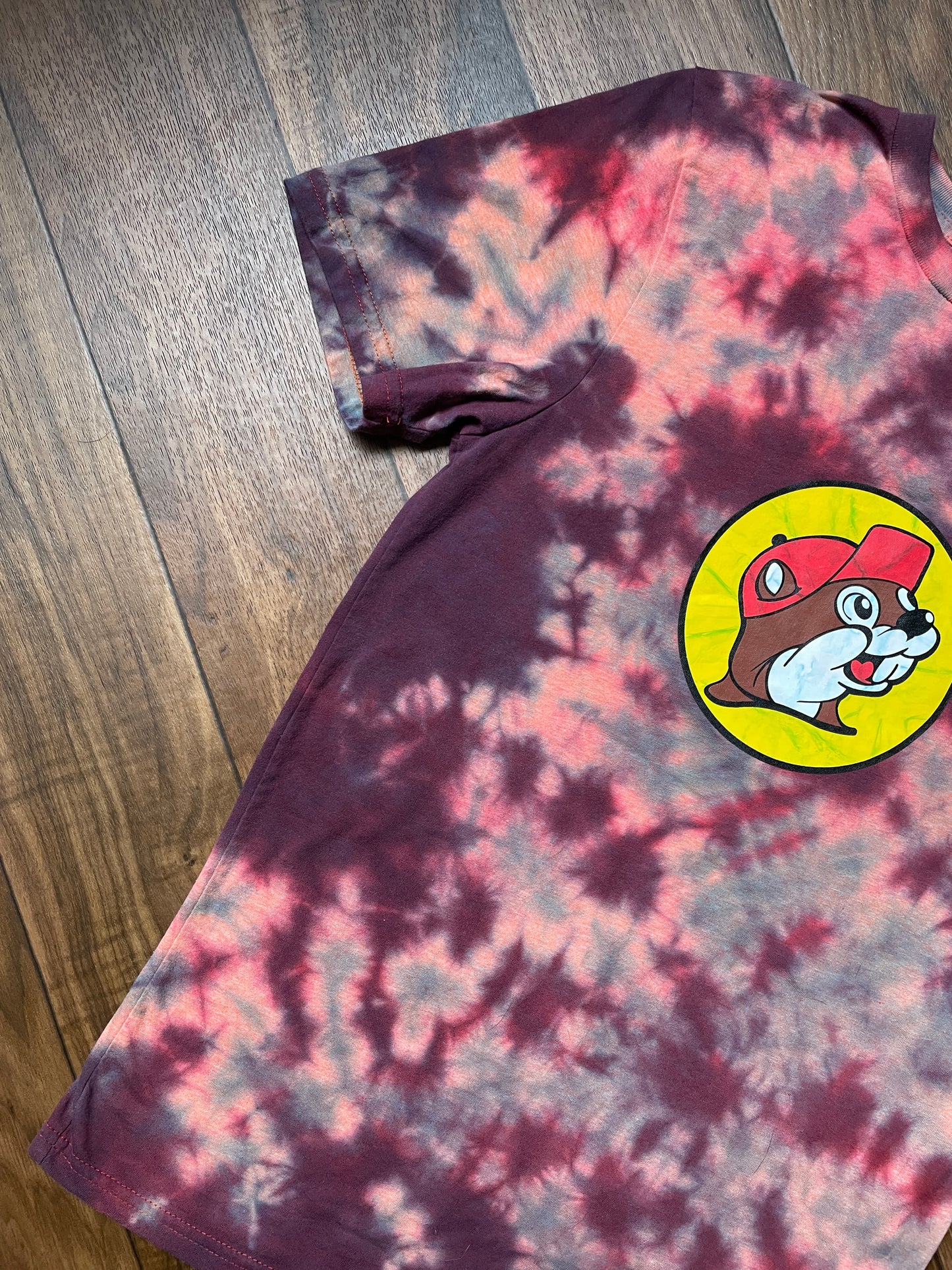 Men's Small Buc-ee's (Texas) Tie Dye Short Sleeve T-Shirt