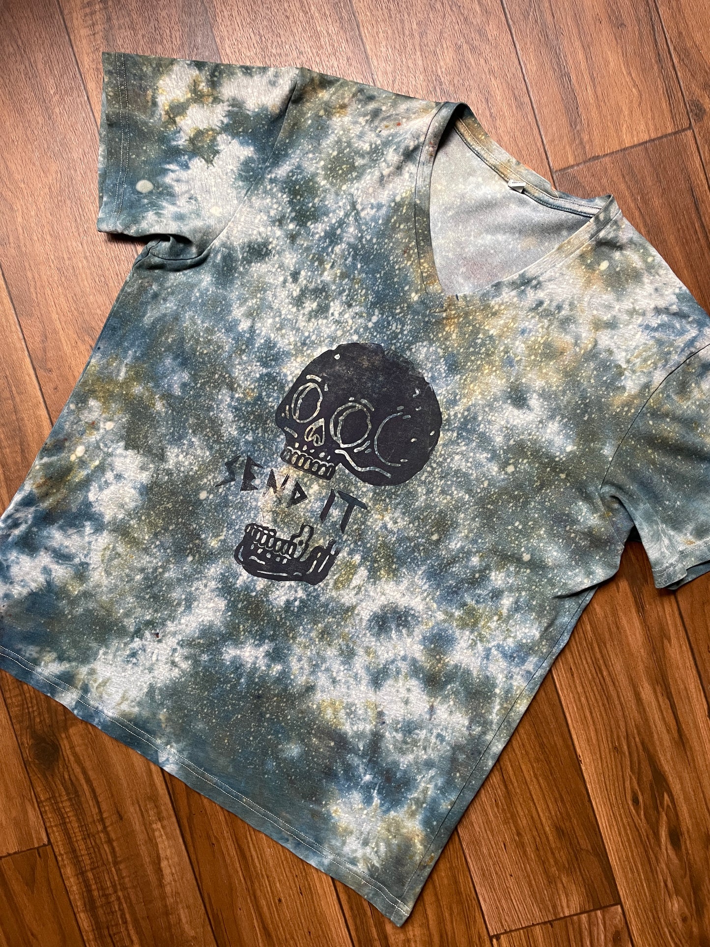 Men's Large Send It Skull Short Sleeve V-Neck T-Shirt