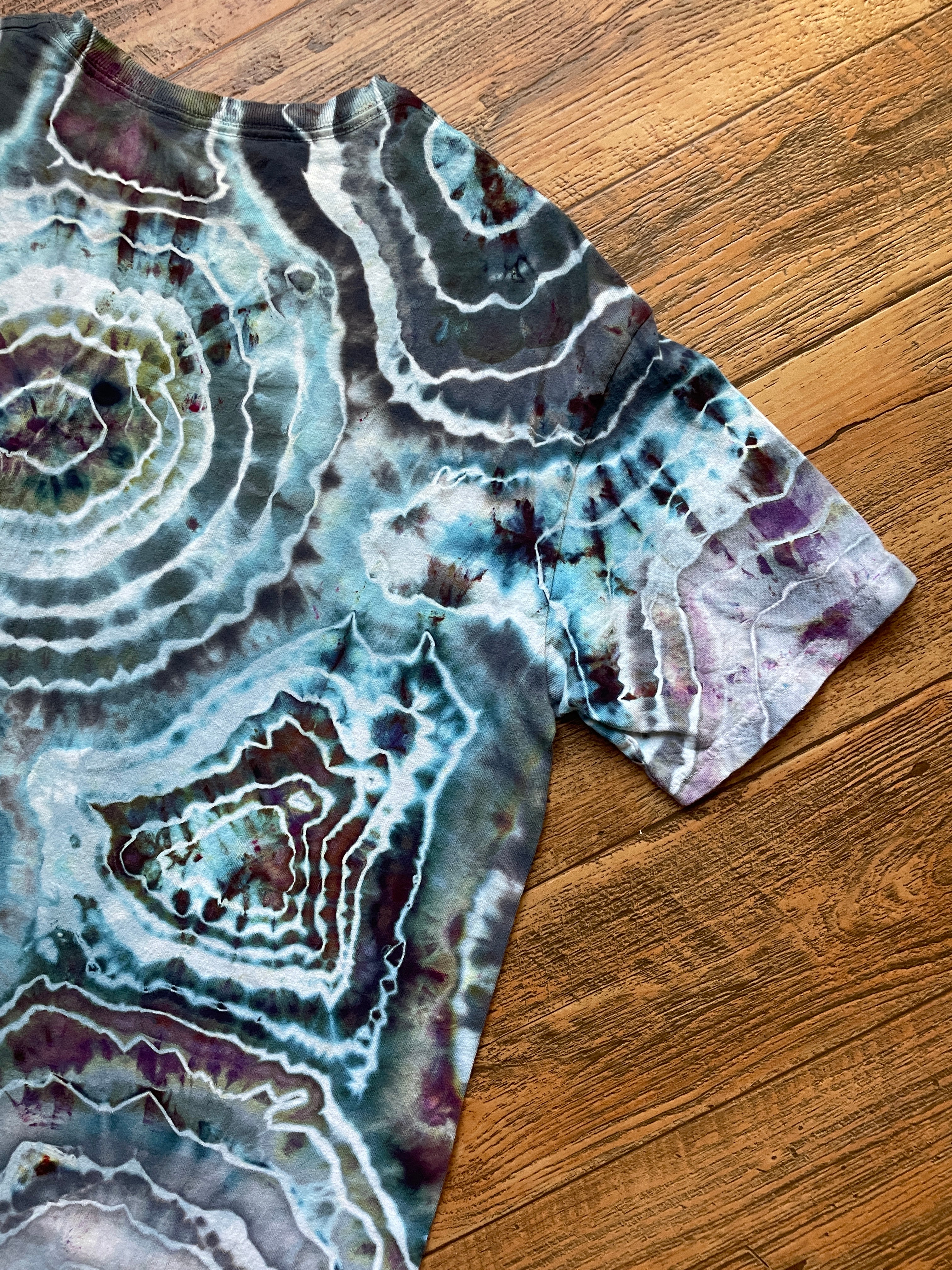Happy Sloth Purple and Blue Geode Tie Dye T-Shirt | Men's Large, Short Sleeve