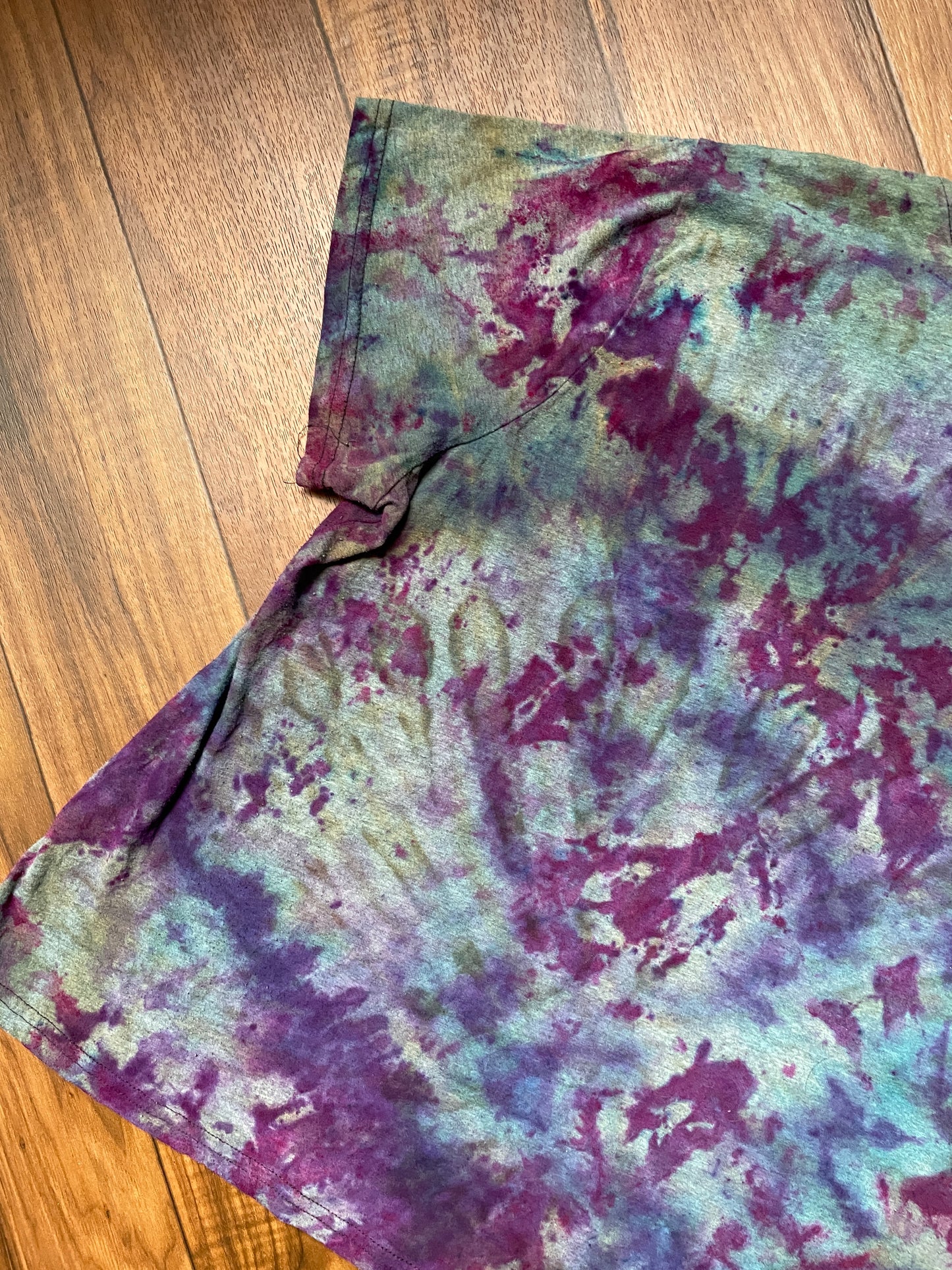 Women's XL MOOD Short Sleeve Tie Dye T-Shirt