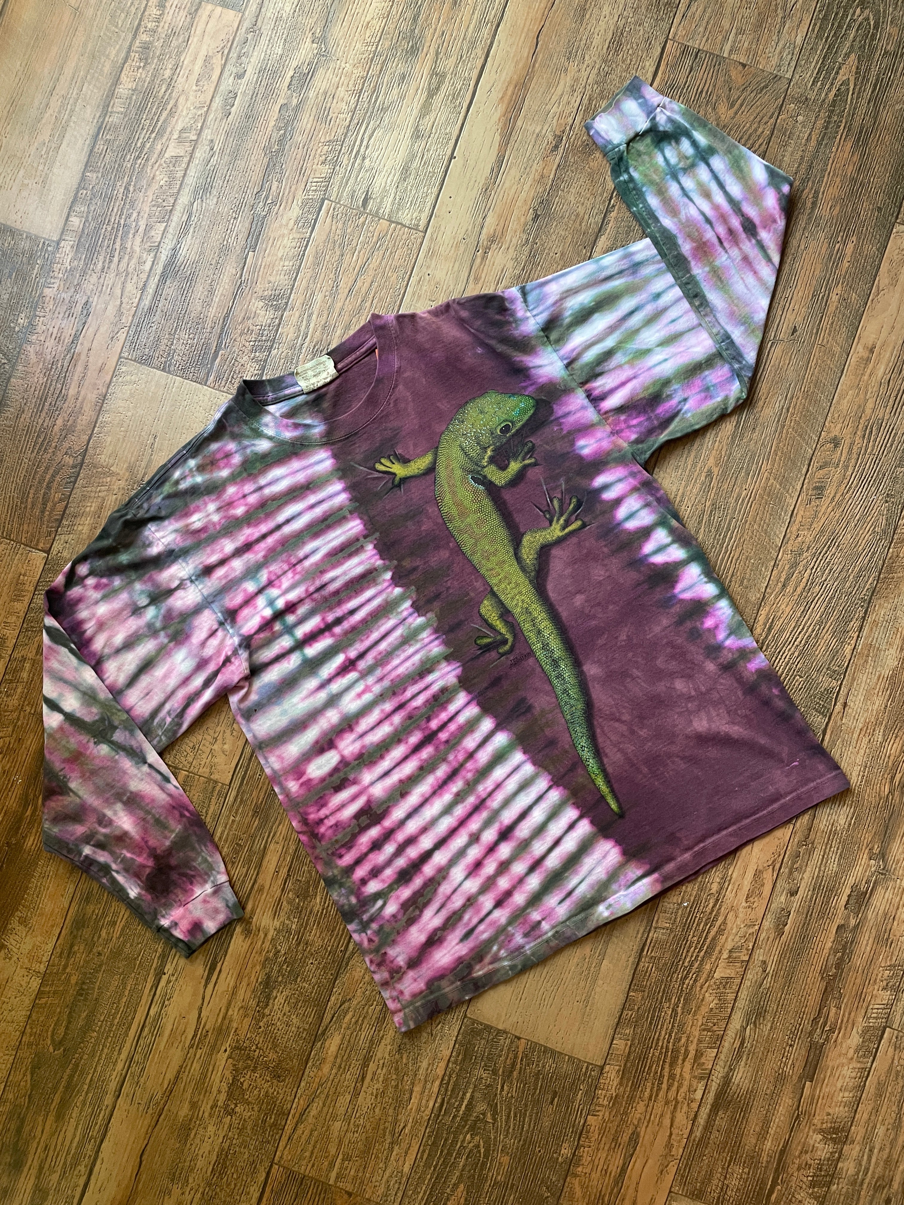 Pink and Green Lizard Tie Dye T-Shirt | Men's Large, Long Sleeve