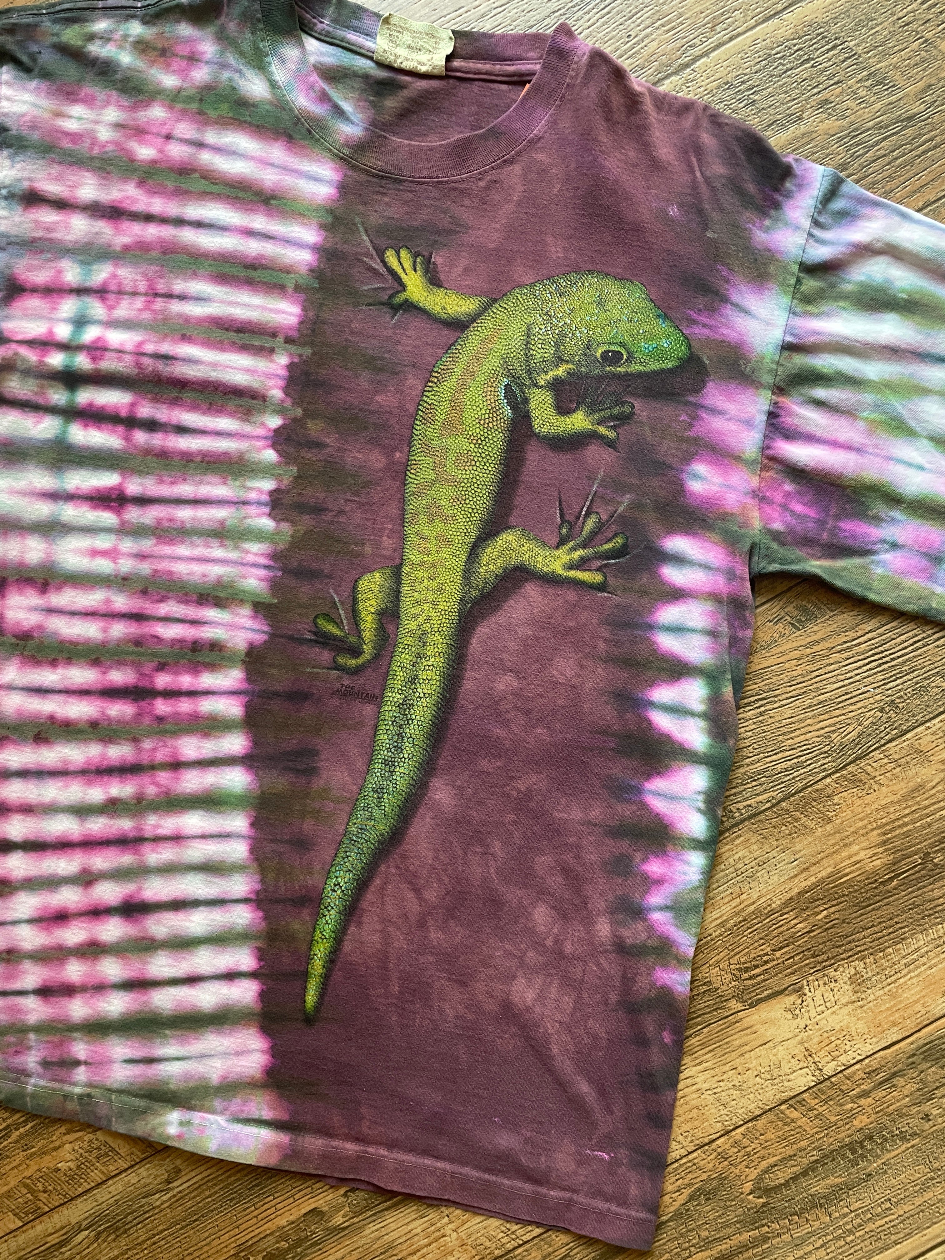 Pink and Green Lizard Tie Dye T-Shirt | Men's Large, Long Sleeve