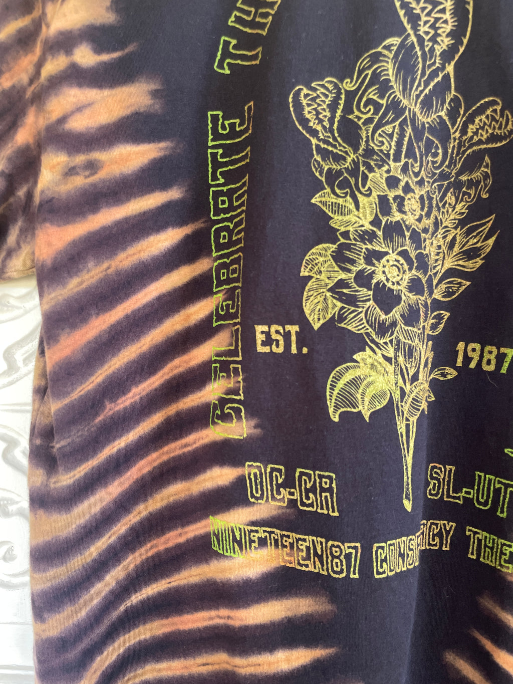 Medium Men's Venus Fly Trap Death Bouquet Handmade Tie Dye T-Shirt | One-Of-a-Kind Upcycled Black and Brown/Green Short Sleeve Shirt