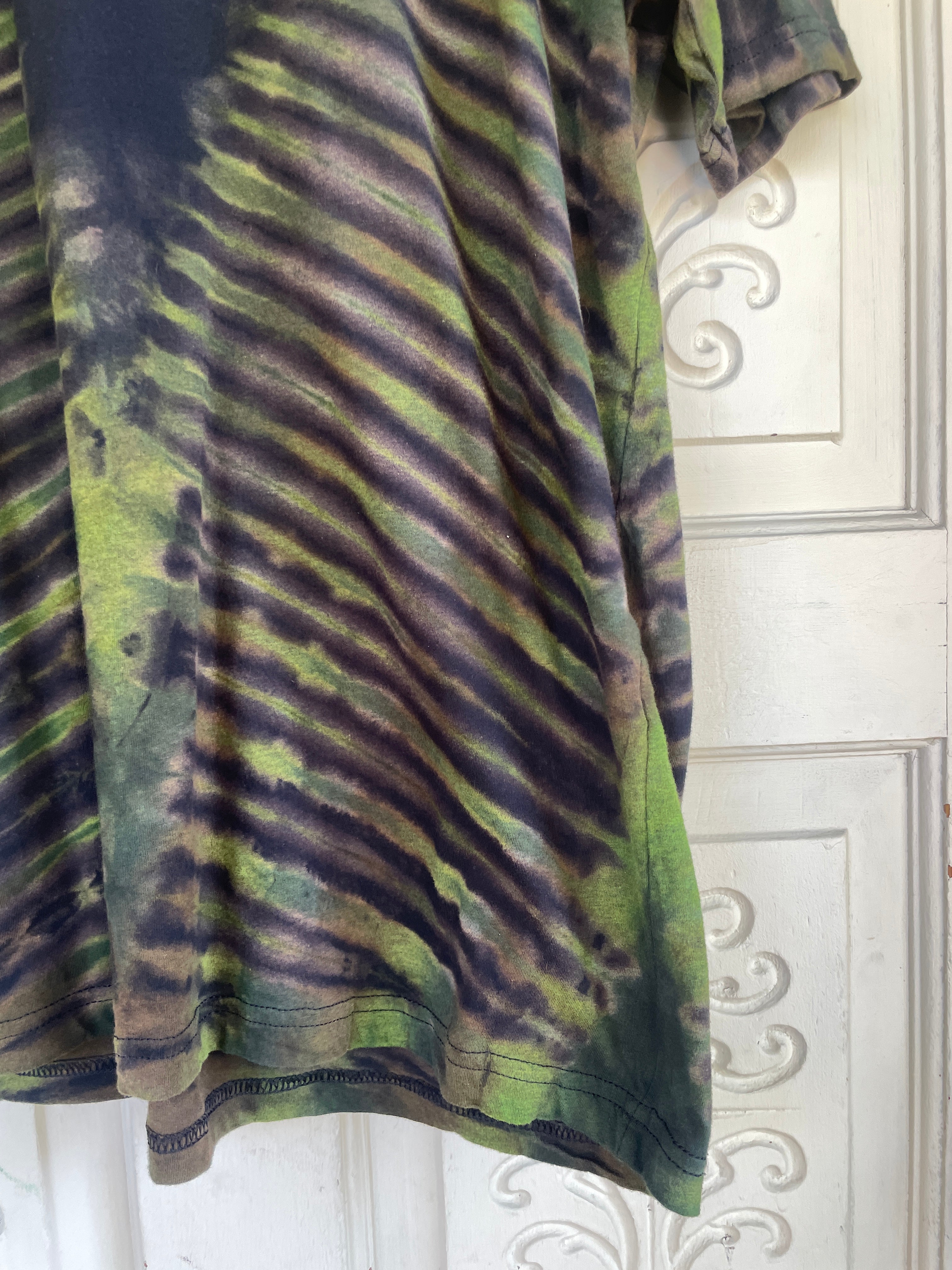 XL Men's Venus Fly Trap Death Bouquet Handmade Tie Dye T-Shirt | One-Of-a-Kind Upcycled Black and Green Short Sleeve Shirt