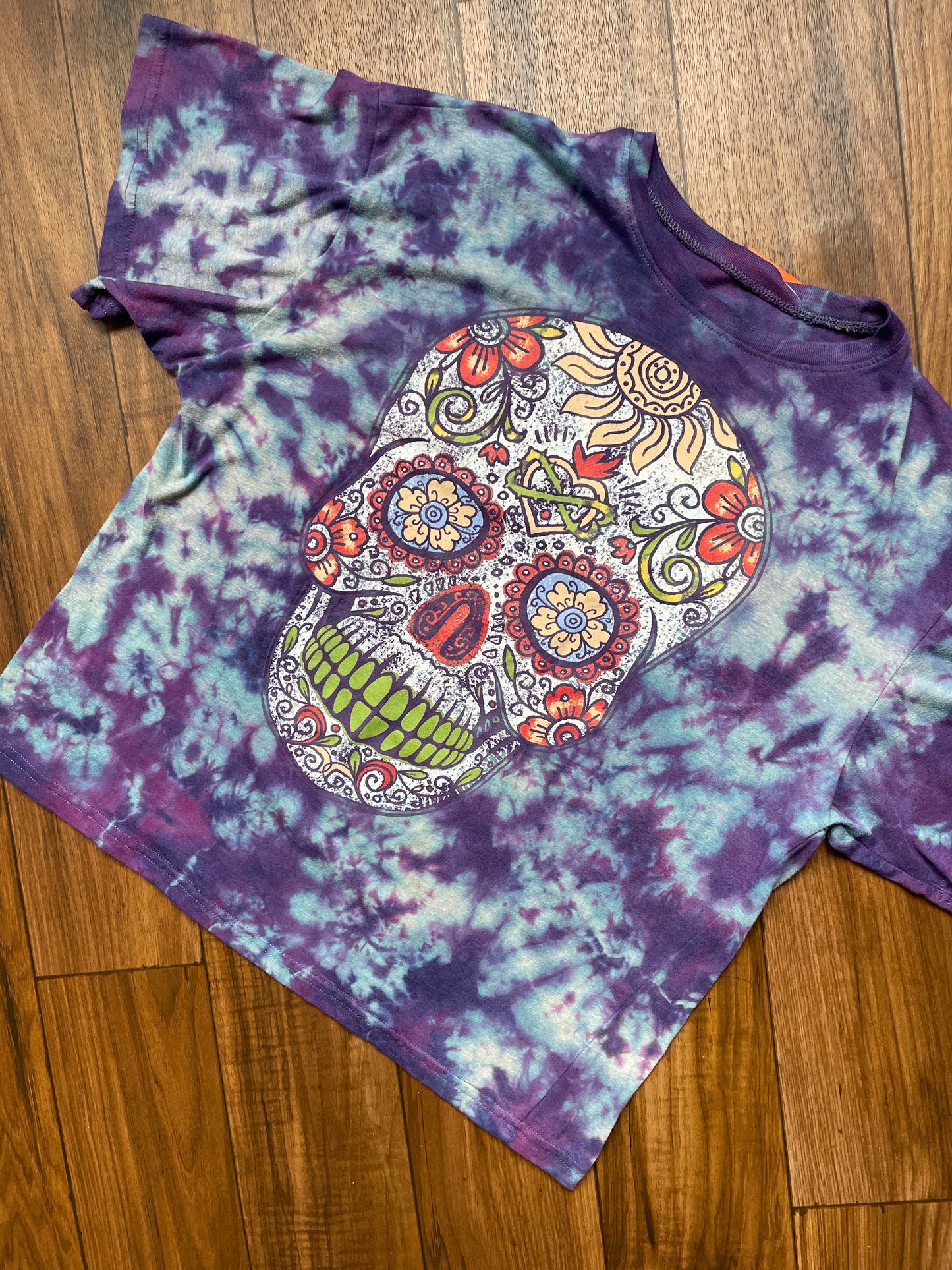 Women's Small Sugar Skull Tie Dye Short Sleeve T-Shirt