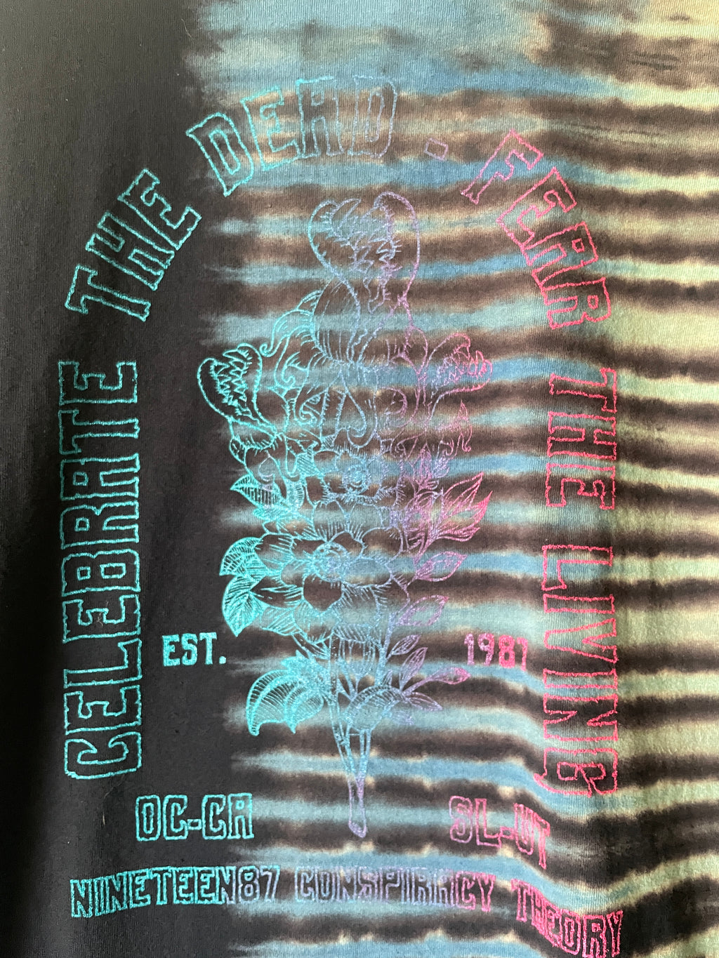 2XL Men's Venus Fly Trap Death Bouquet Handmade Tie Dye T-Shirt | One-Of-a-Kind Upcycled Black and Blue Short Sleeve Shirt