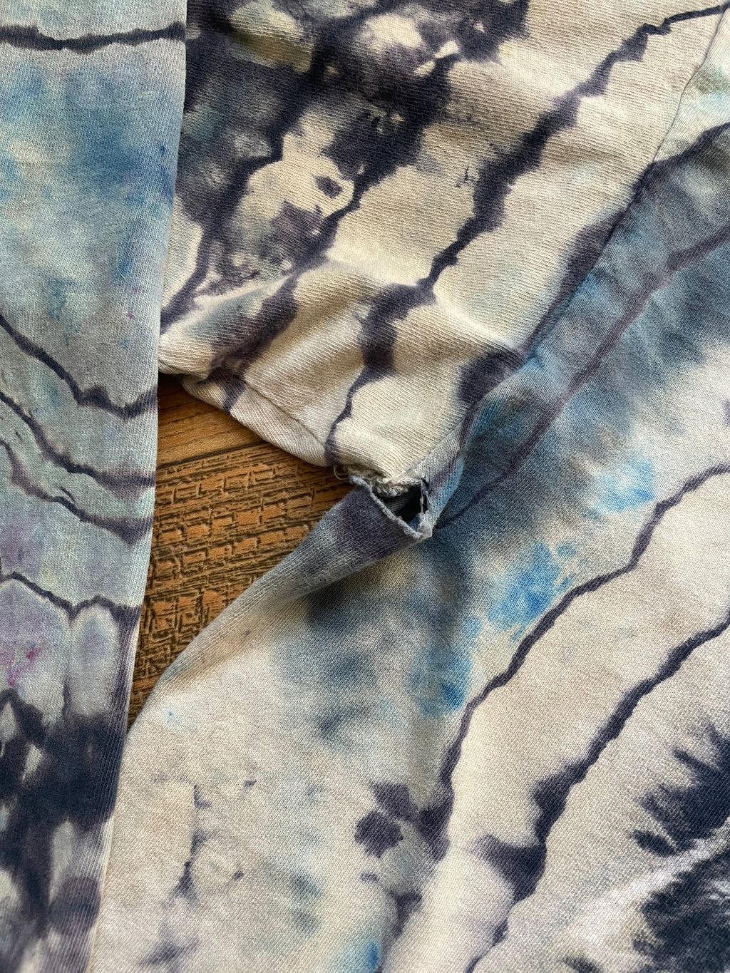 Gray and Blue Wolf Pack Geode Tie Dye T-Shirt | Men's 3XL, Long Sleeve