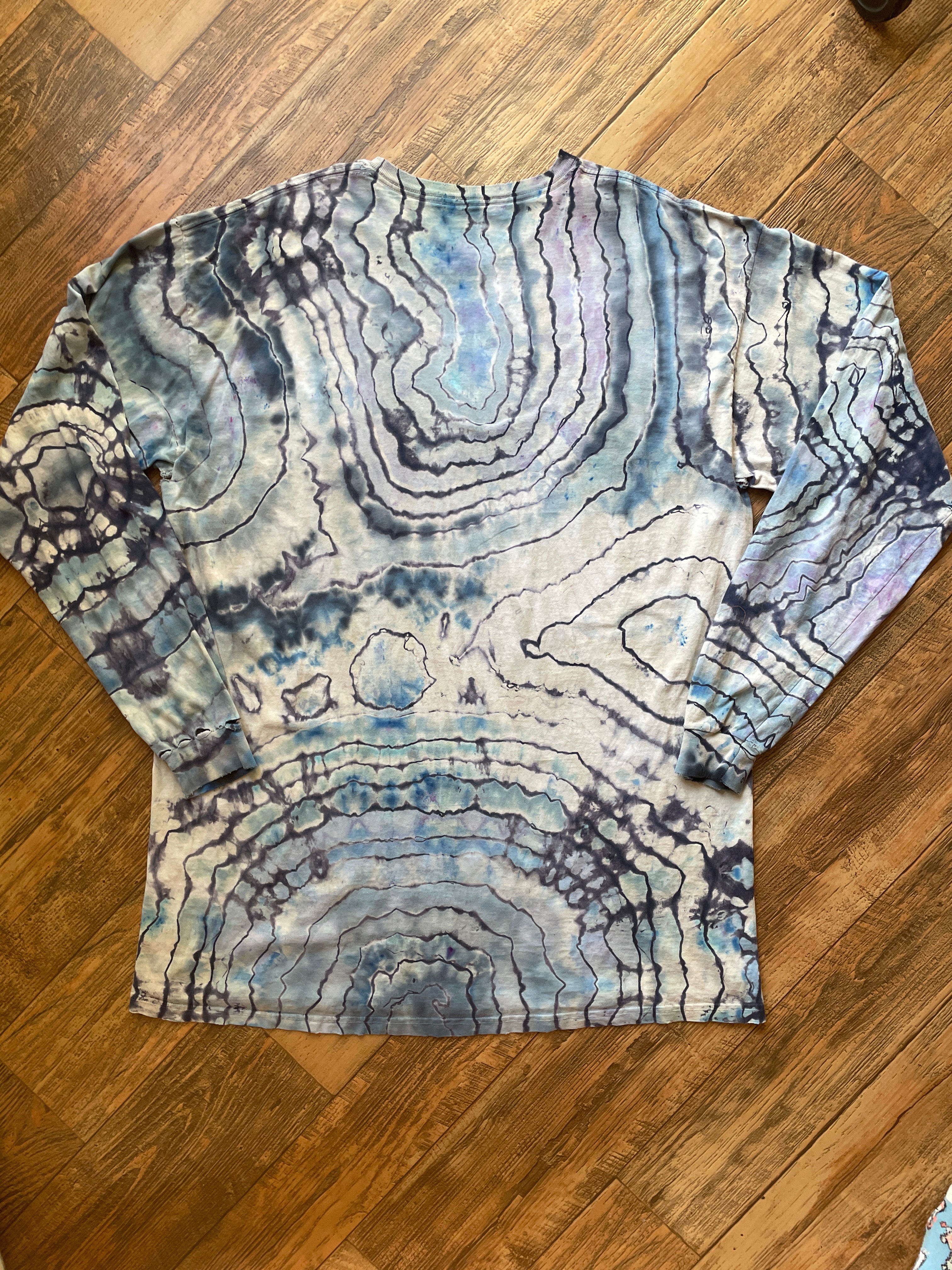 Gray and Blue Wolf Pack Geode Tie Dye T-Shirt | Men's 3XL, Long Sleeve