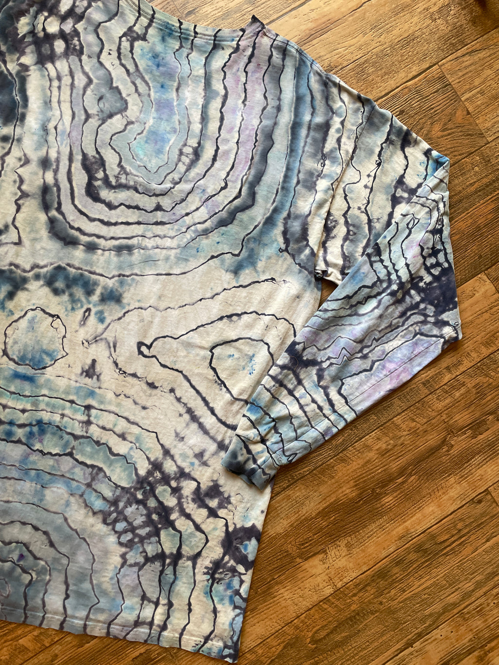 Gray and Blue Wolf Pack Geode Tie Dye T-Shirt | Men's 3XL, Long Sleeve