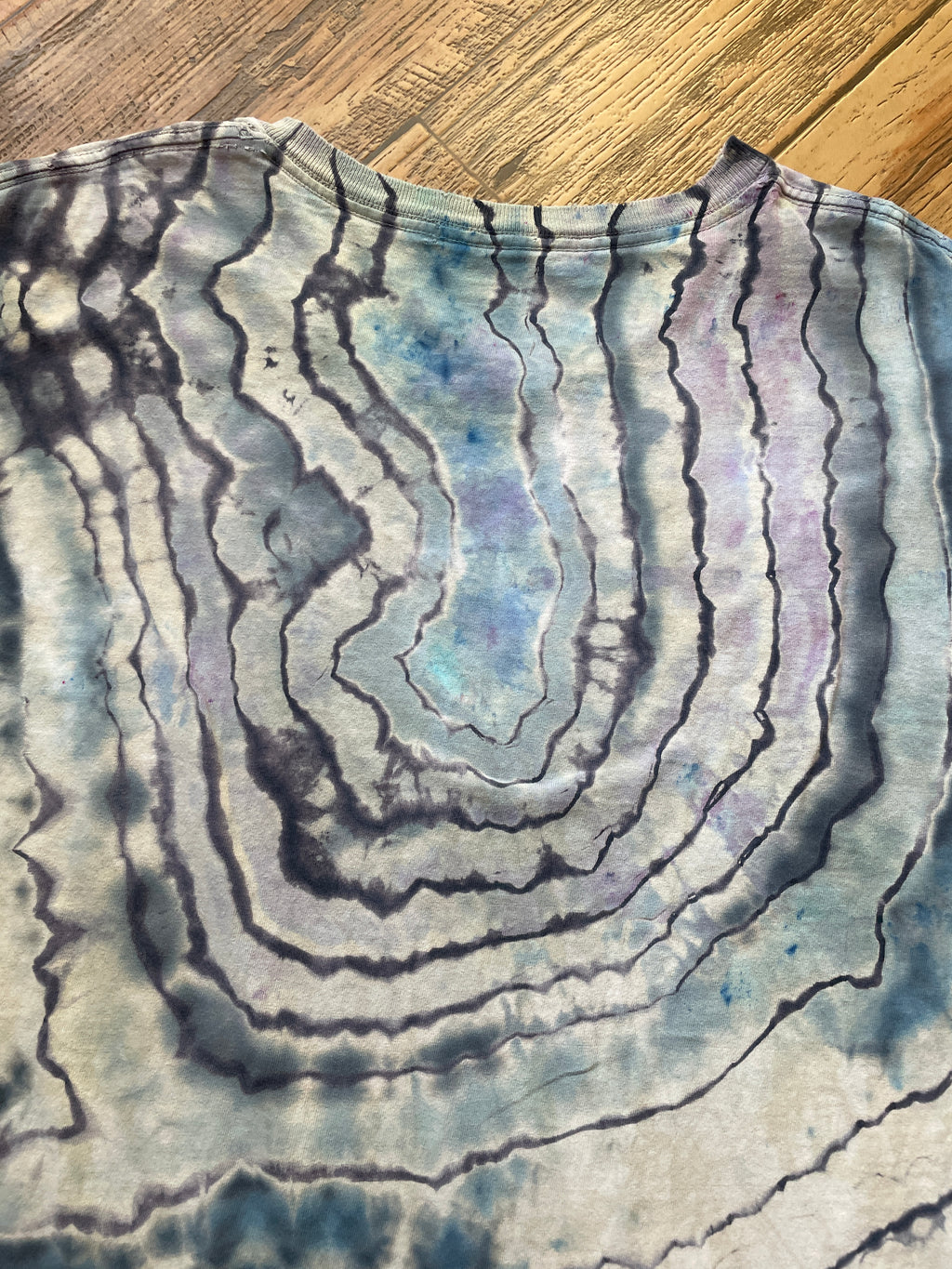 Gray and Blue Wolf Pack Geode Tie Dye T-Shirt | Men's 3XL, Long Sleeve