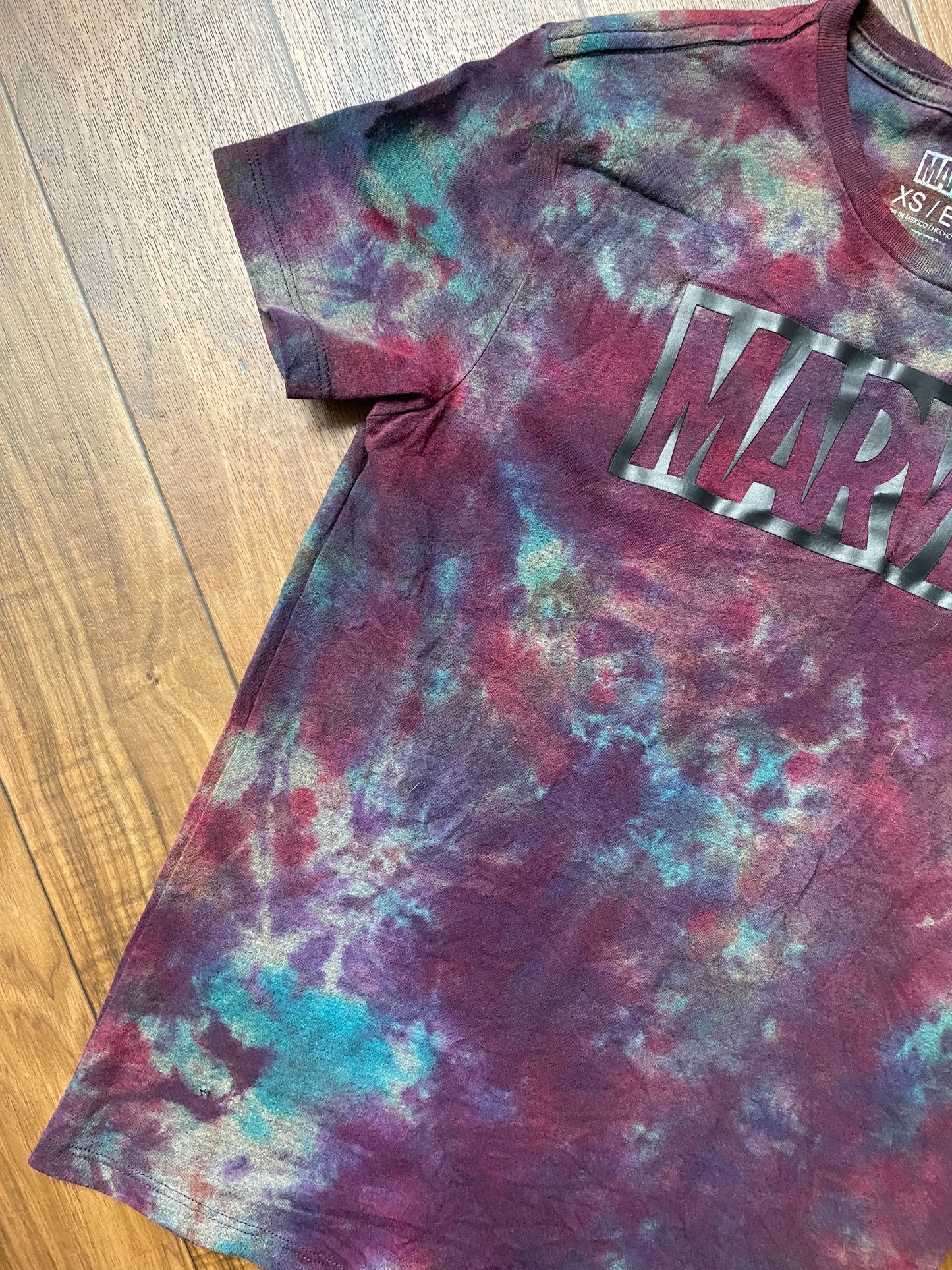 Men's XS / Youth XL Marvel Tie Dye Short Sleeve T-Shirt