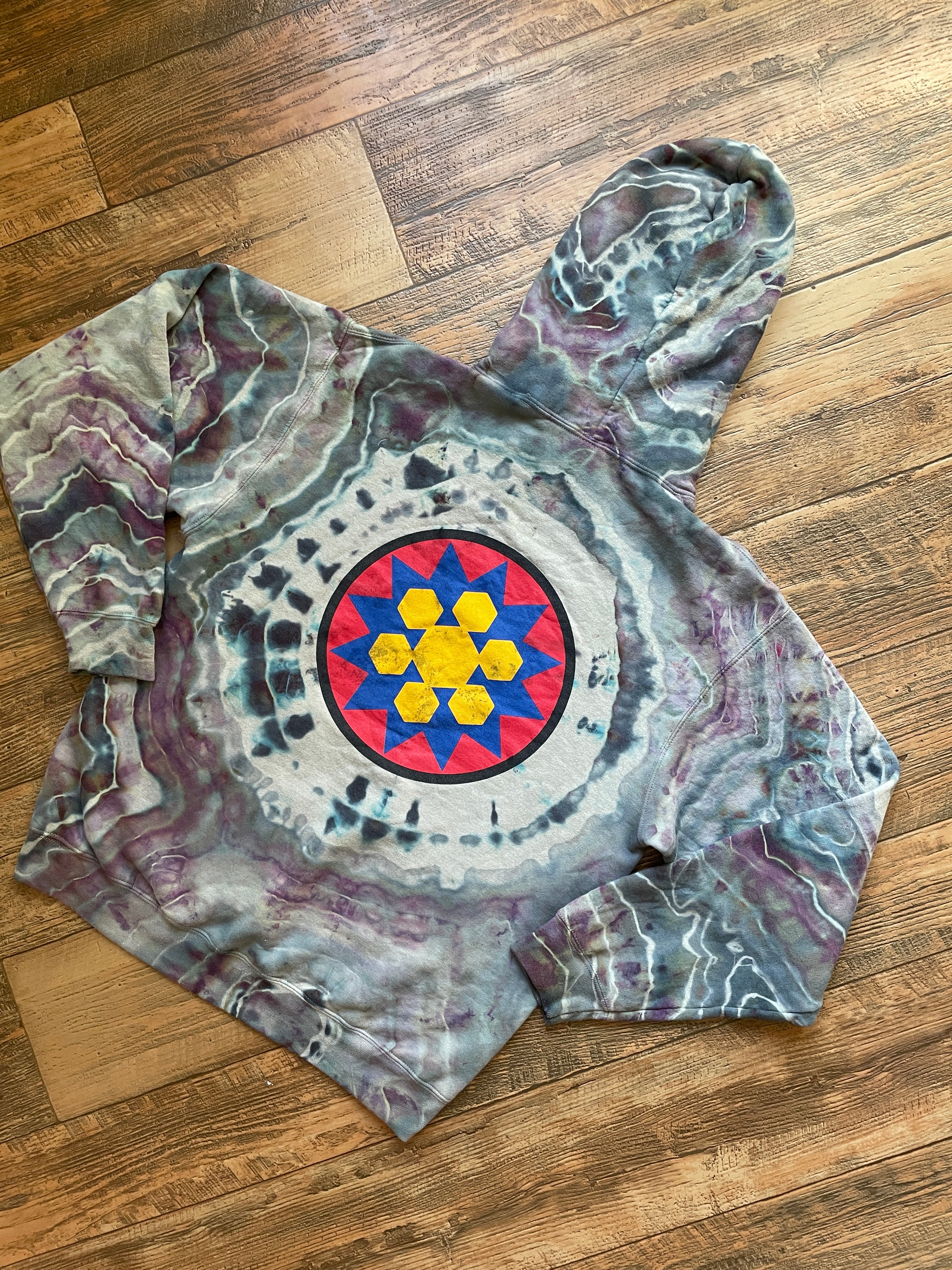 Brighton Resort Fungi Geode Tie Dye Hoodie | Men's Medium