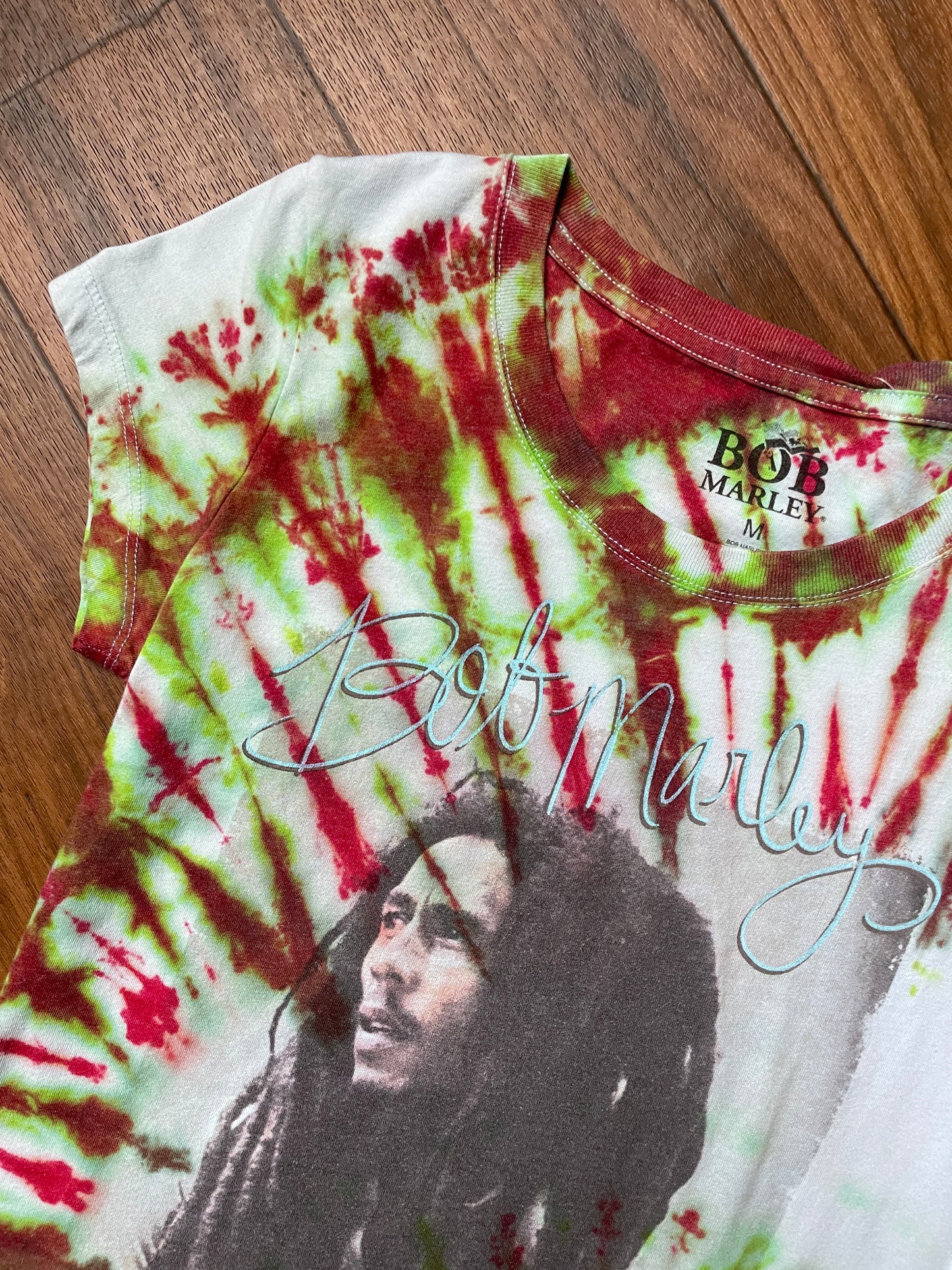 Junior's Medium Bob Marley Tie Dye Short Sleeve T-Shirt