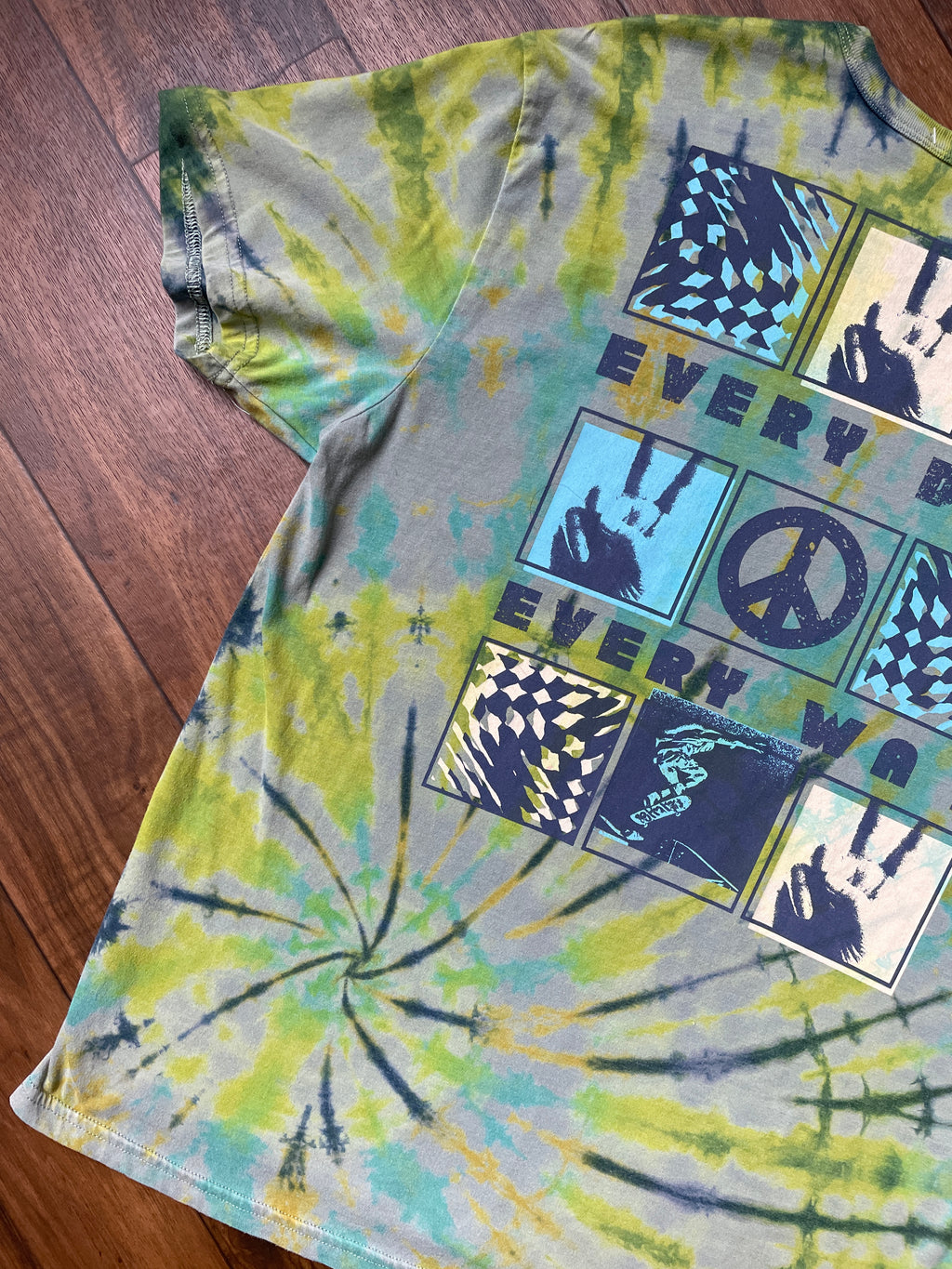 Youth XL Peace Double-sided Tie Dye Short Sleeve T-Shirt