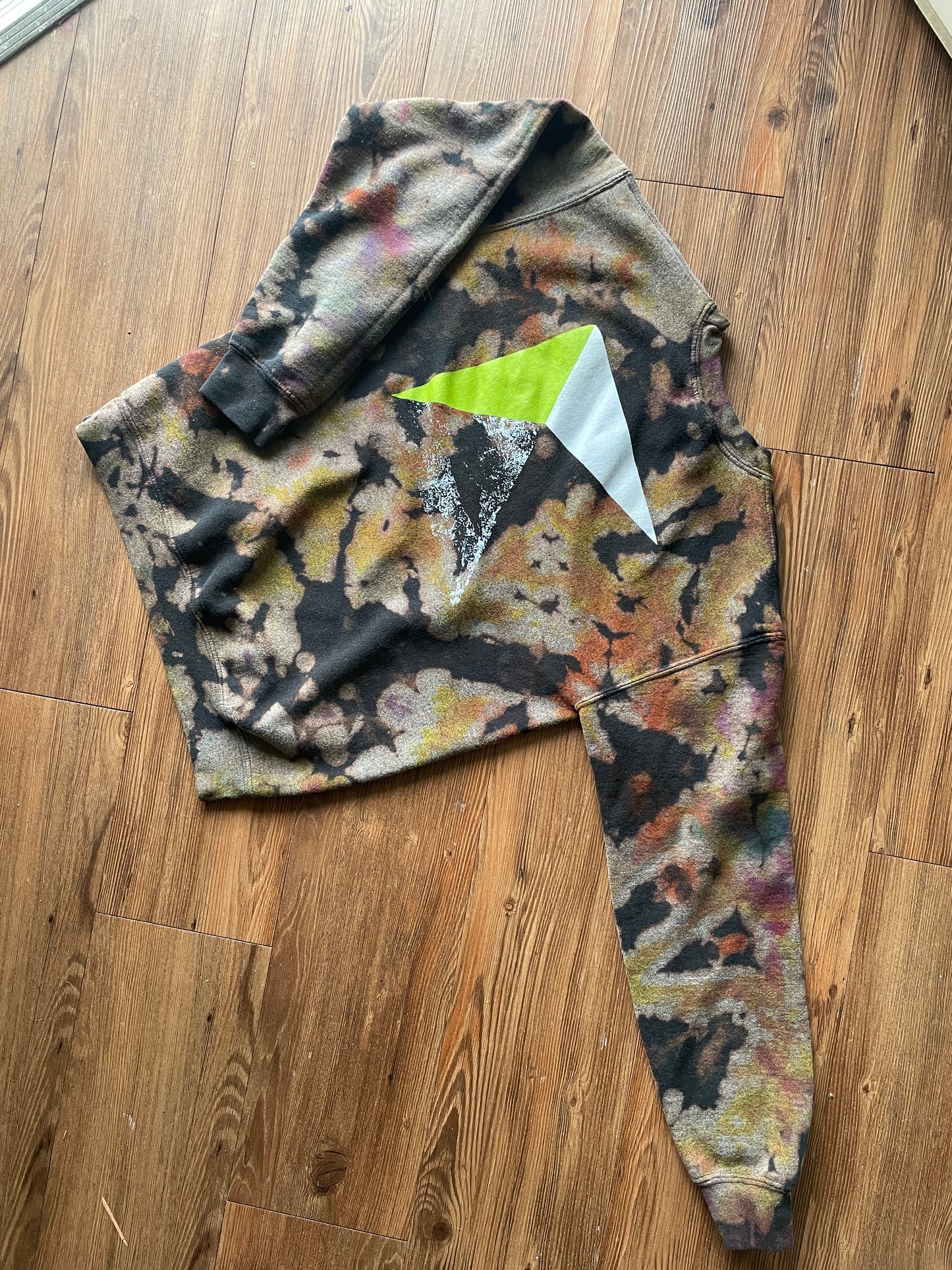 Custom Reverse Tie Dye - Crumple / Freestyle