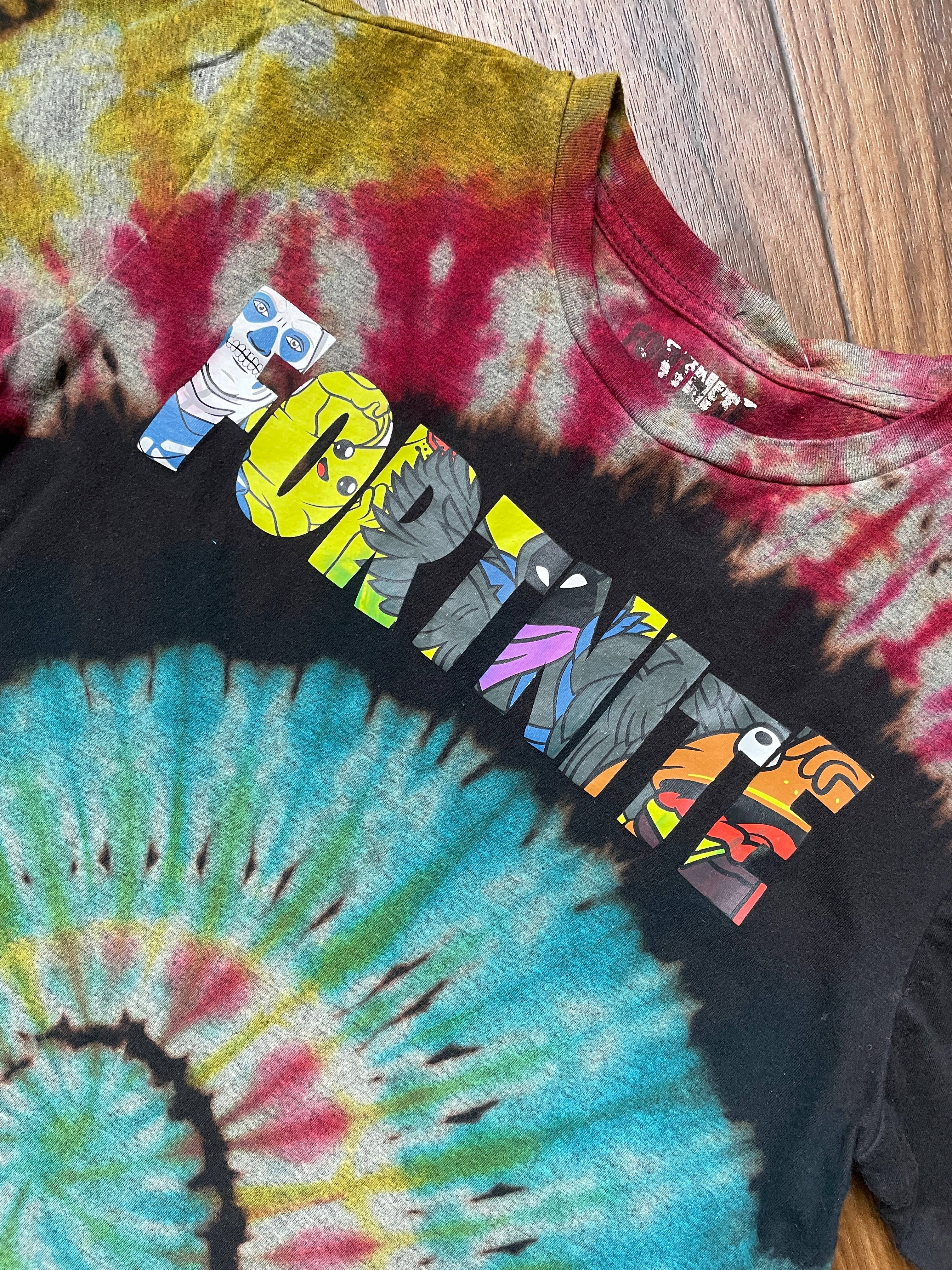 Youth 2XL Fortnite Tie Dye Short Sleeve T-Shirt