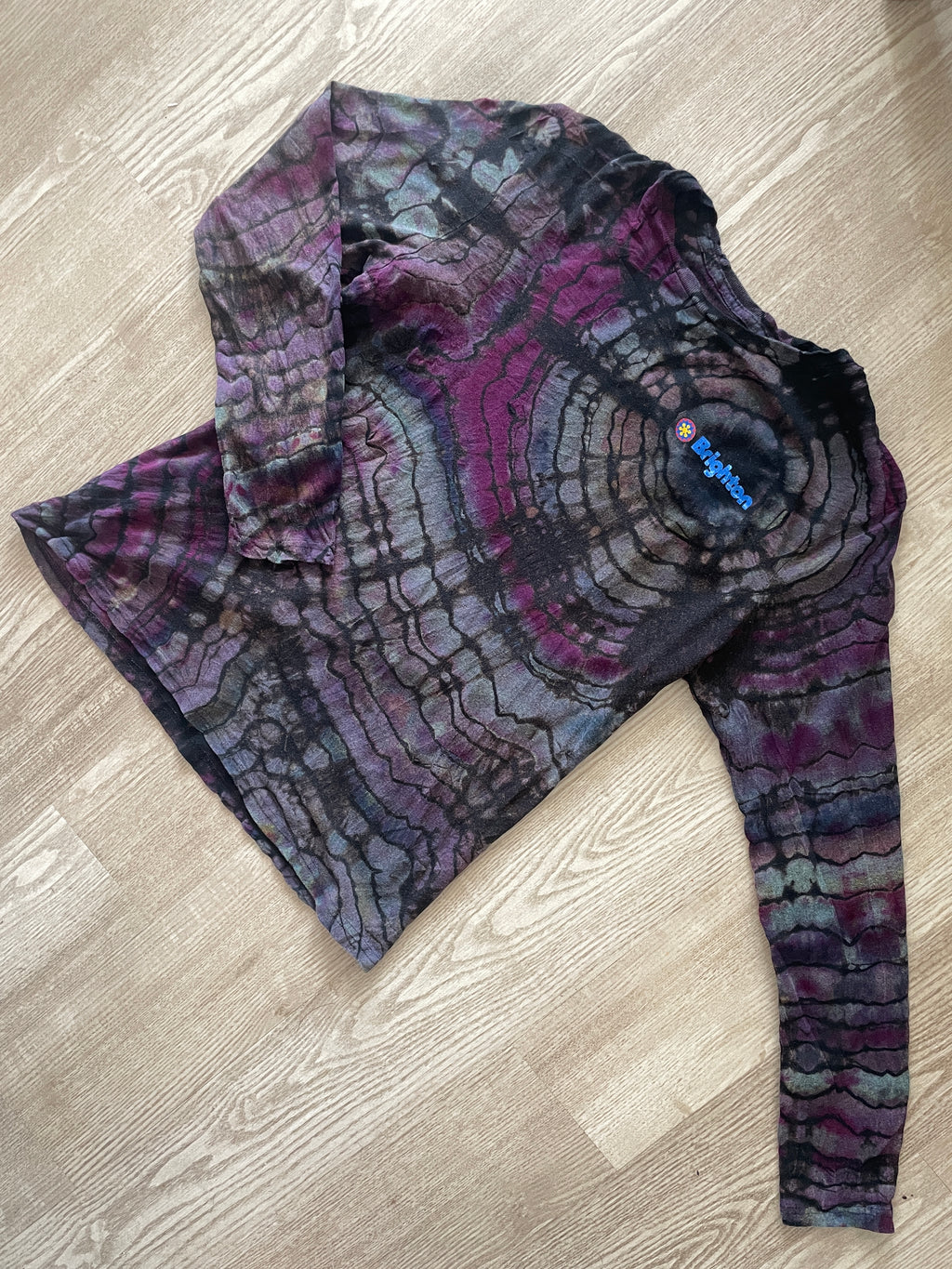MEDIUM Men’s Brighton Ski Resort Handmade Tie Dye Geode Long Sleeve T-Shirt | One-Of-a-Kind Black, Purple, and Blue Reverse Tie Dye Top