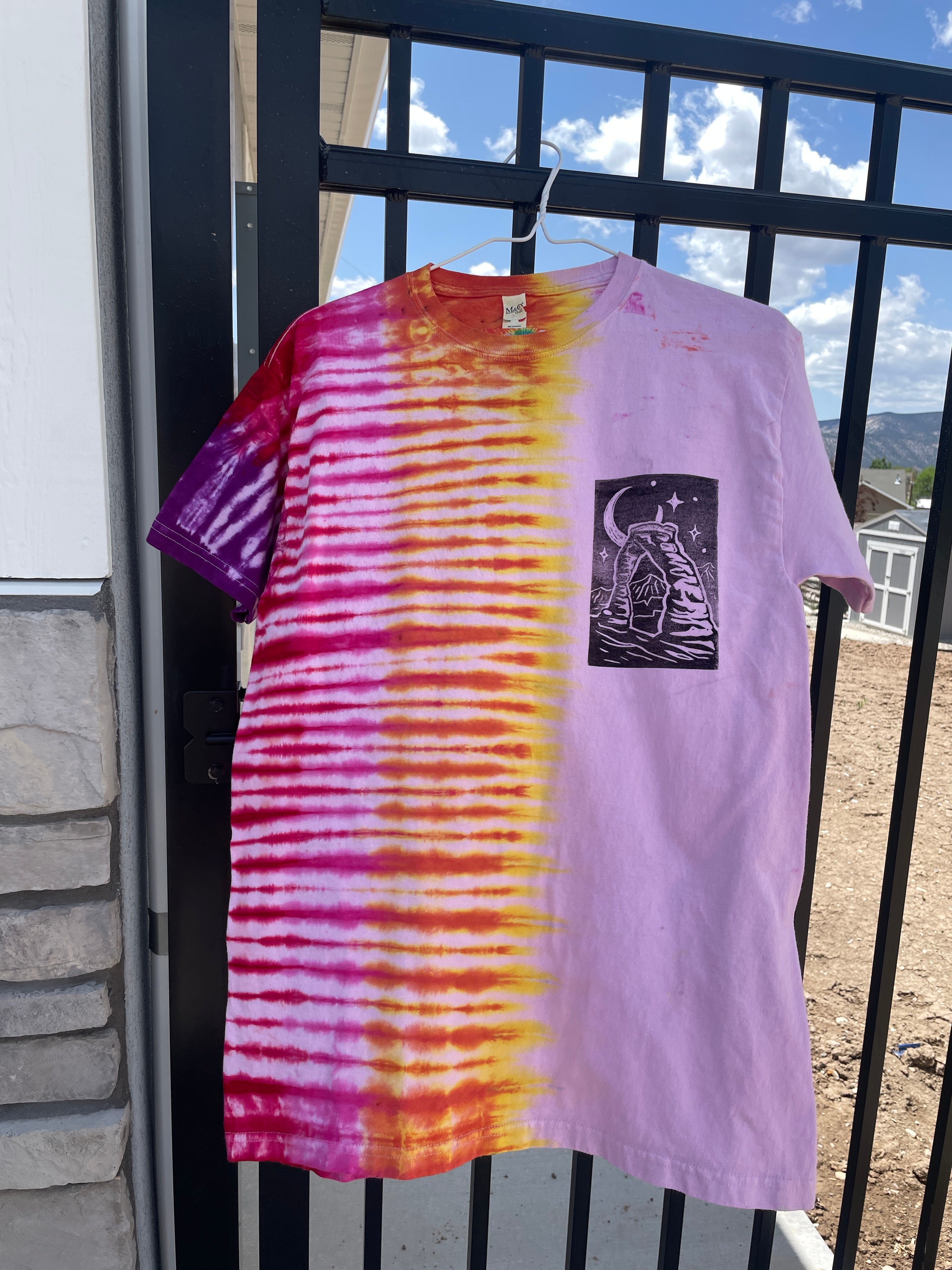Medium Men's Delicate Arch Moab Utah Handmade Tie Dye Block-Printed T-Shirt | One-Of-a-Kind Upcycled Pink and Orange Desert Sunset Short Sleeve Shirt